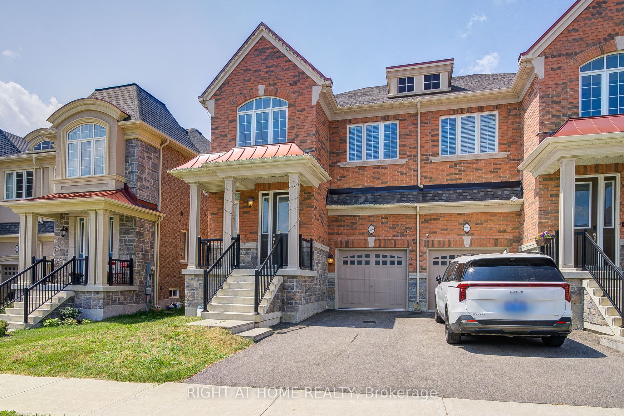 290 Silk Twist Dr Property Photo 1