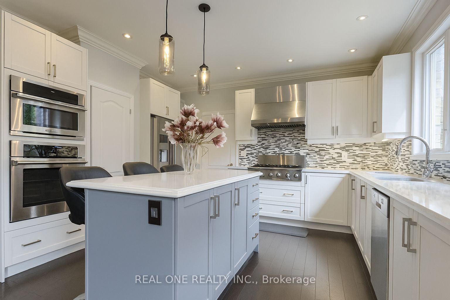998 Wilbur Pipher Circle Property Photo 6