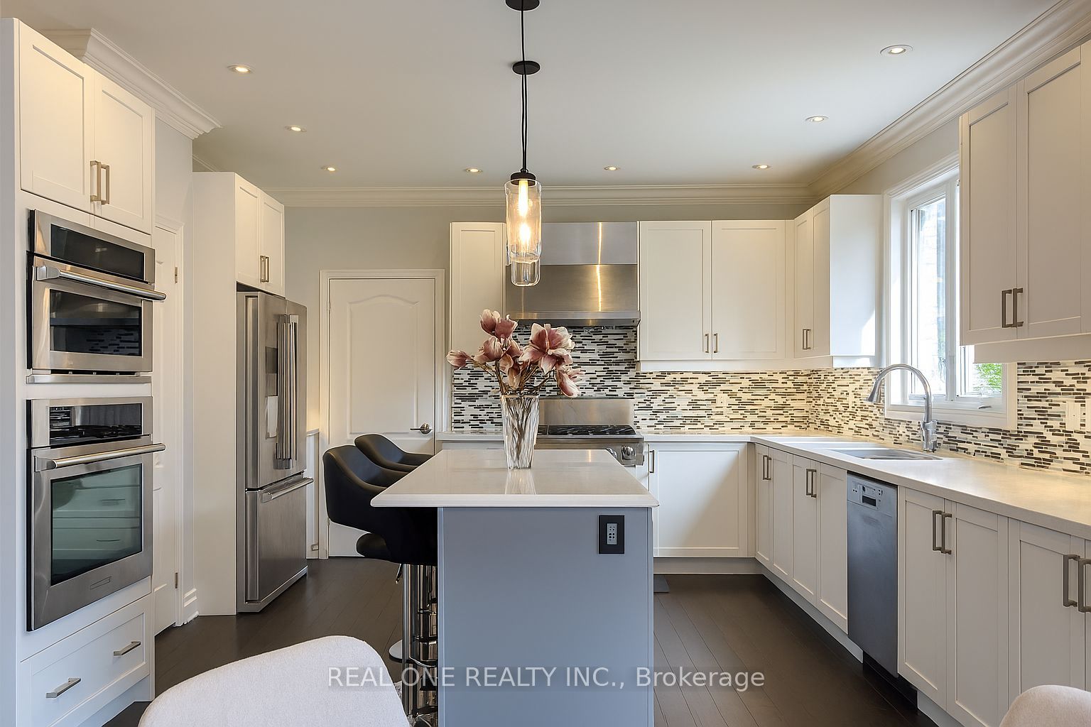 998 Wilbur Pipher Circle Property Photo 10