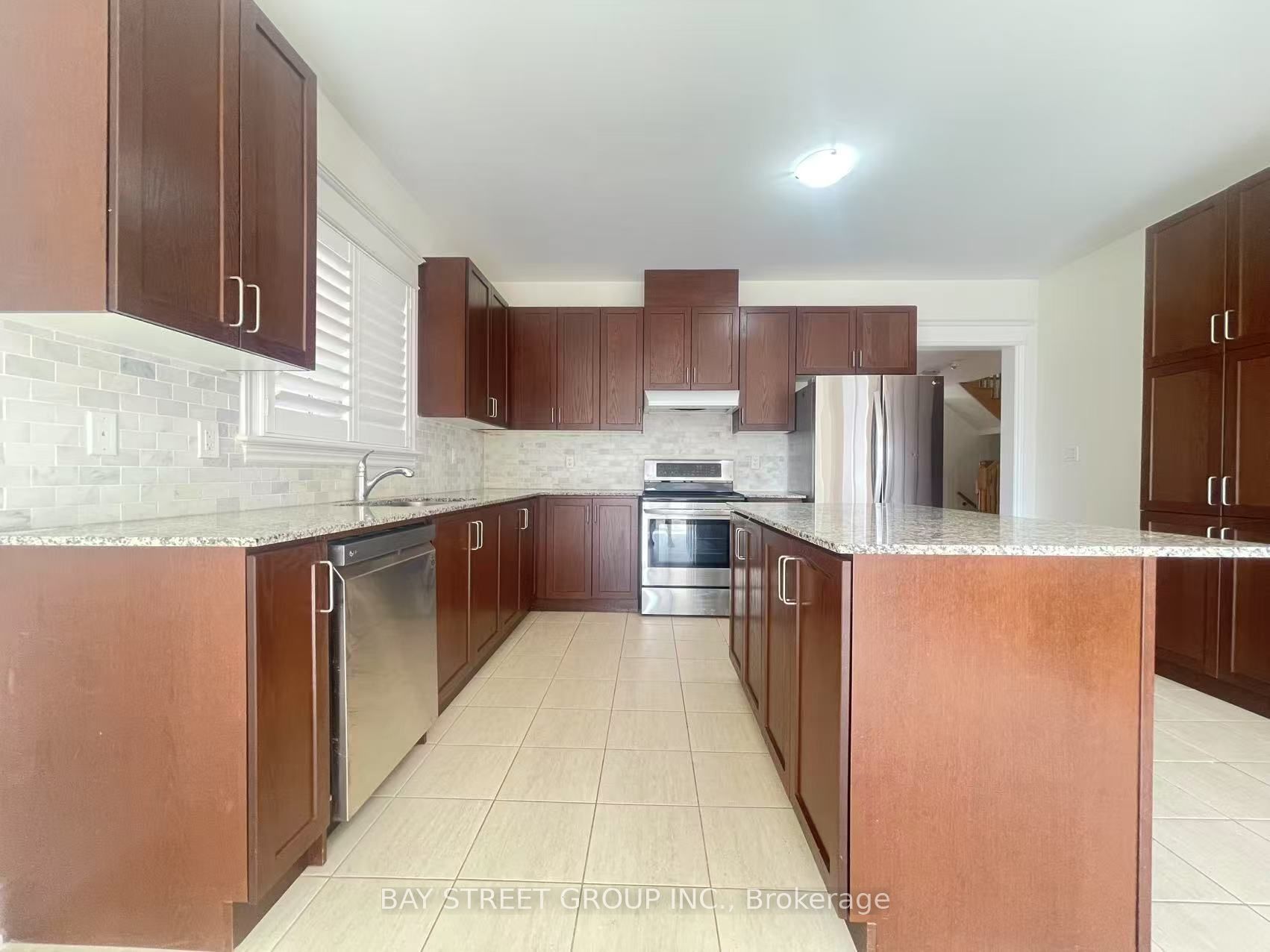 35 Walter Tunny Crescent Property Photo 6