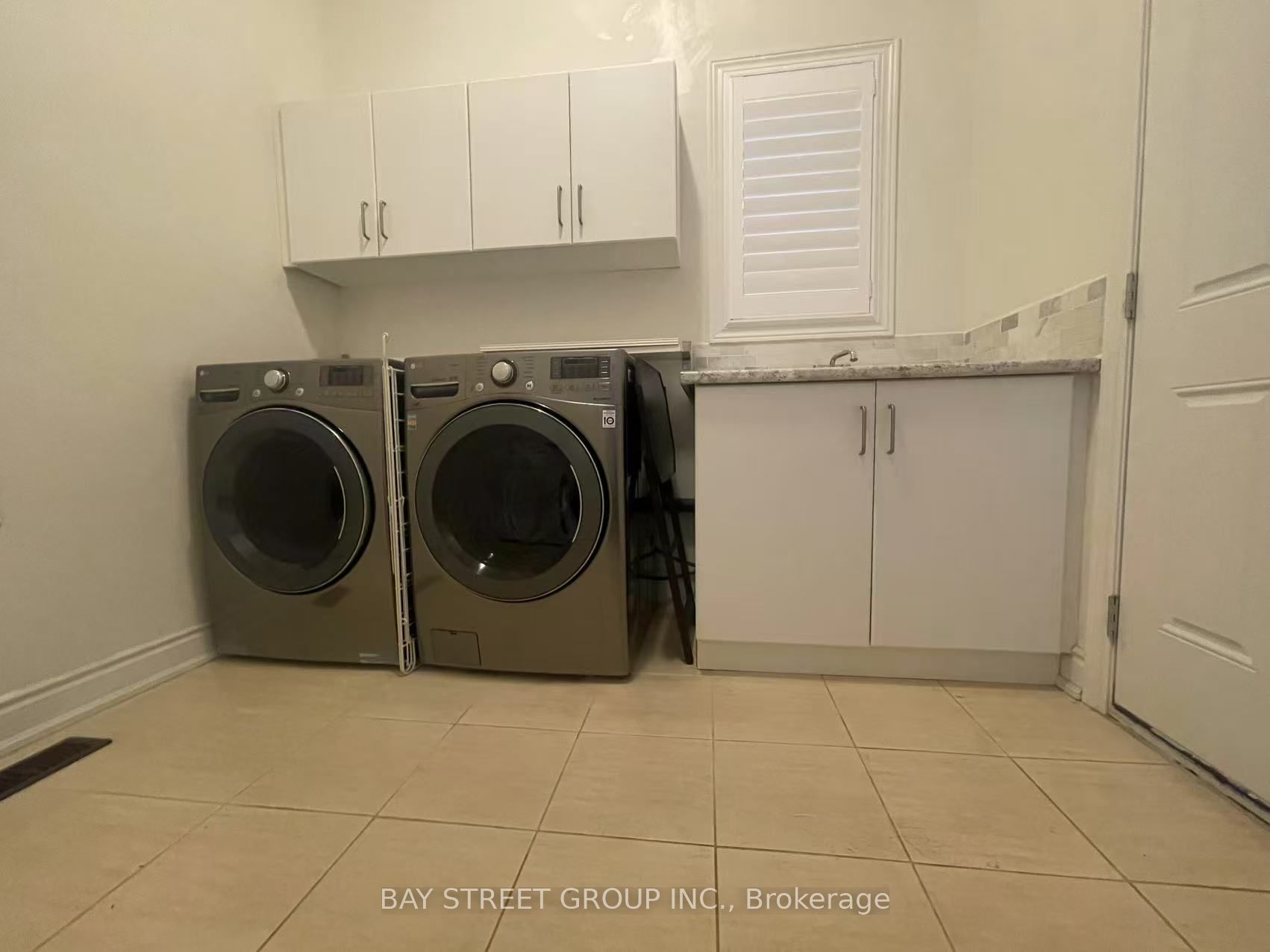 35 Walter Tunny Crescent Property Photo 22