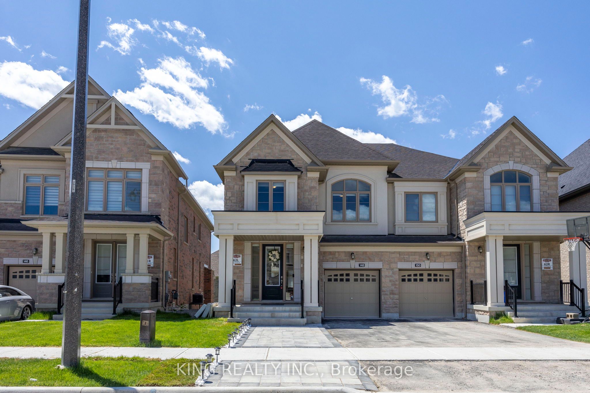 148 Silk Twist Drive Property Photo 1