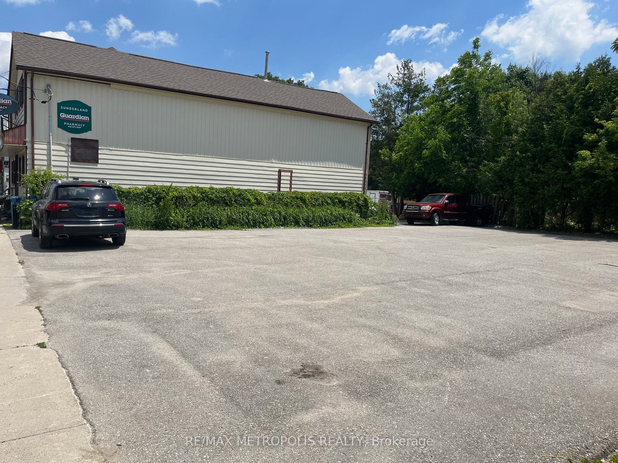 109 River St Property Photo 5