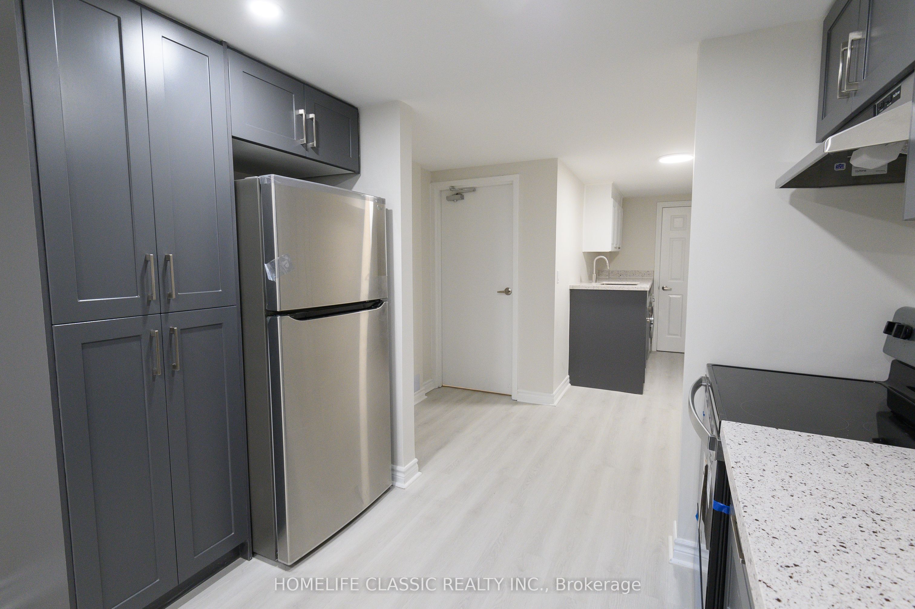 2915 Bur Oak Avenue Lower Unit Property Photo 7