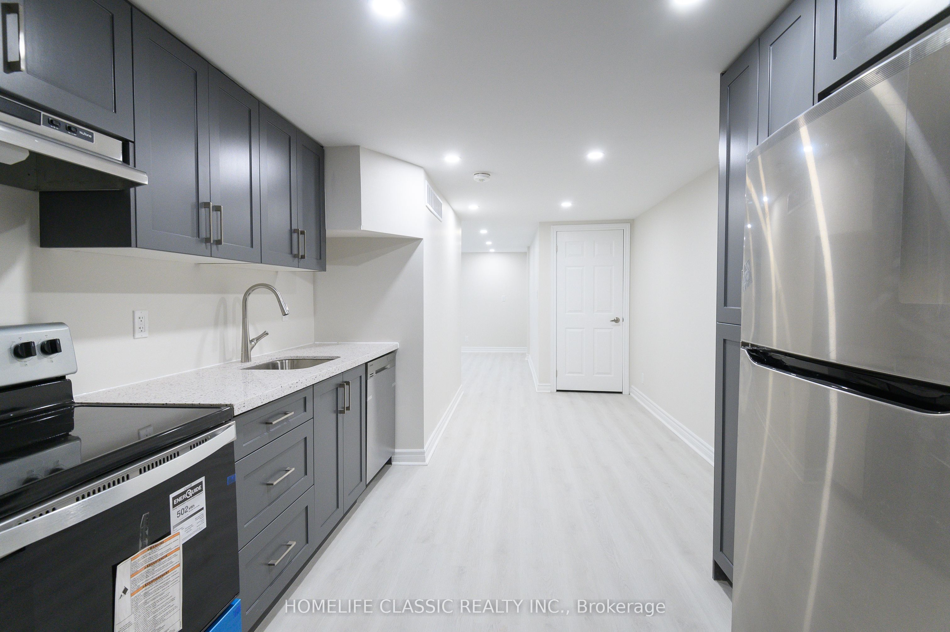 2915 Bur Oak Avenue Lower Unit Property Photo 8