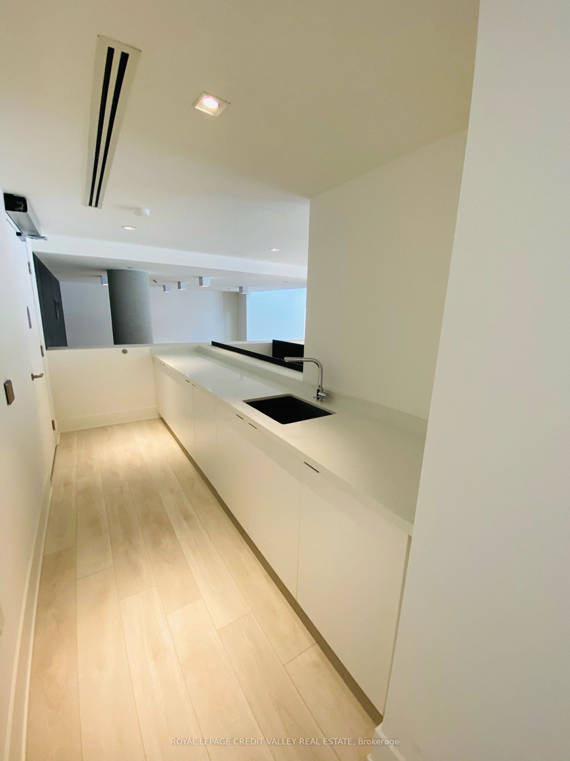 2908 Highway 7 Road 211 Property Photo 30