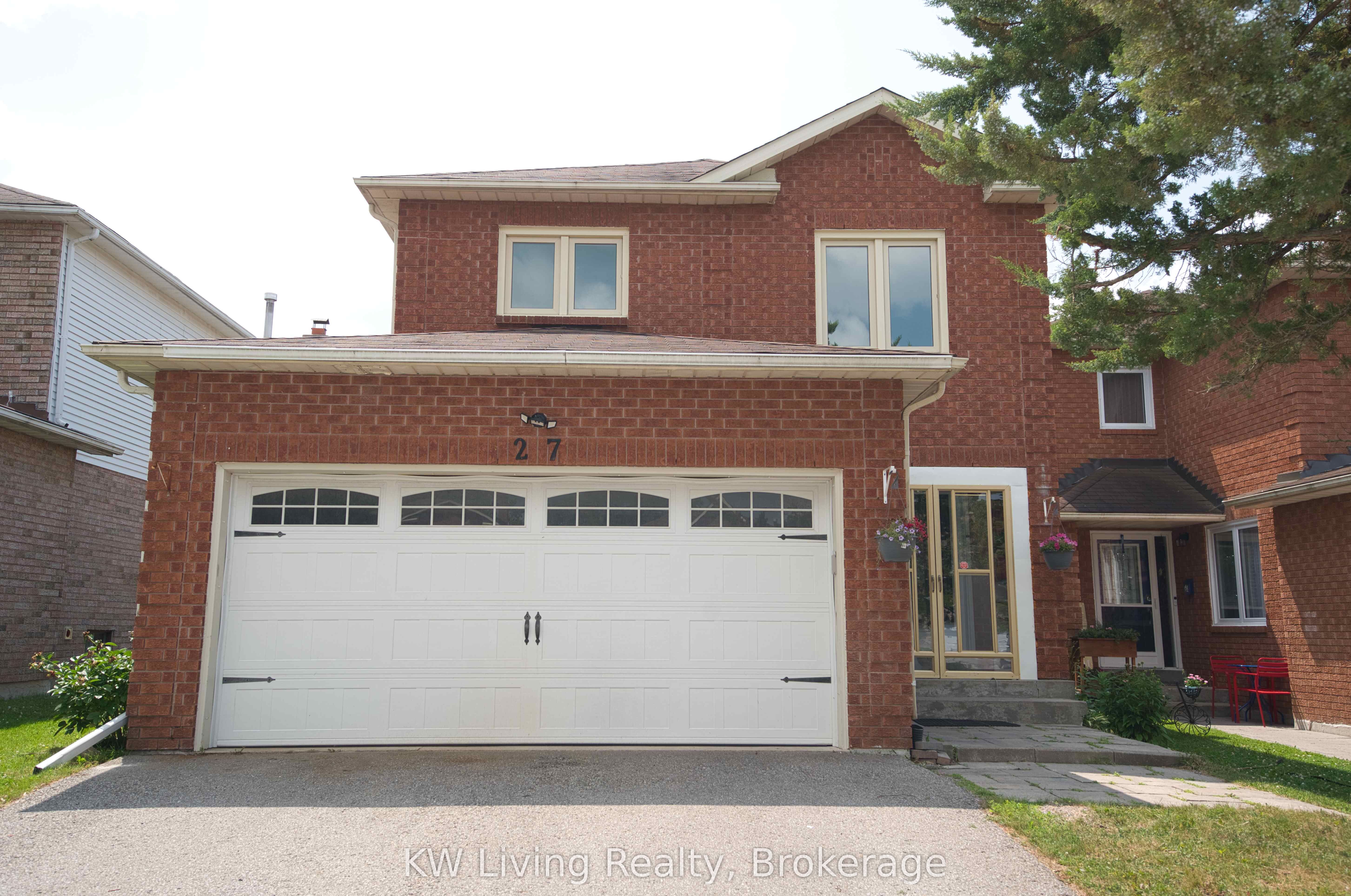 27 Sunbird Boulevard Property Photo 1