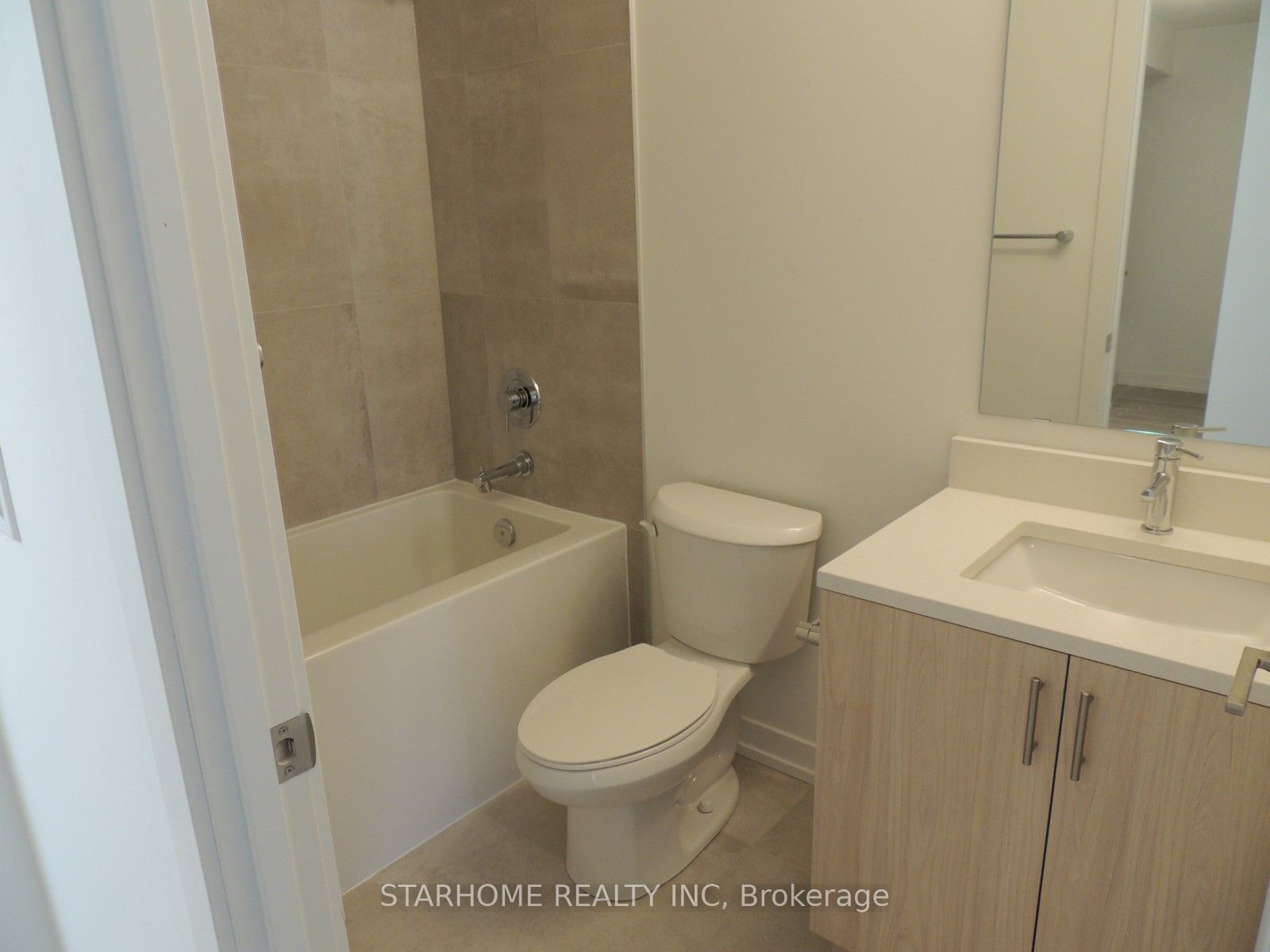 6 Red Squirrel Lane C302 Property Photo 10