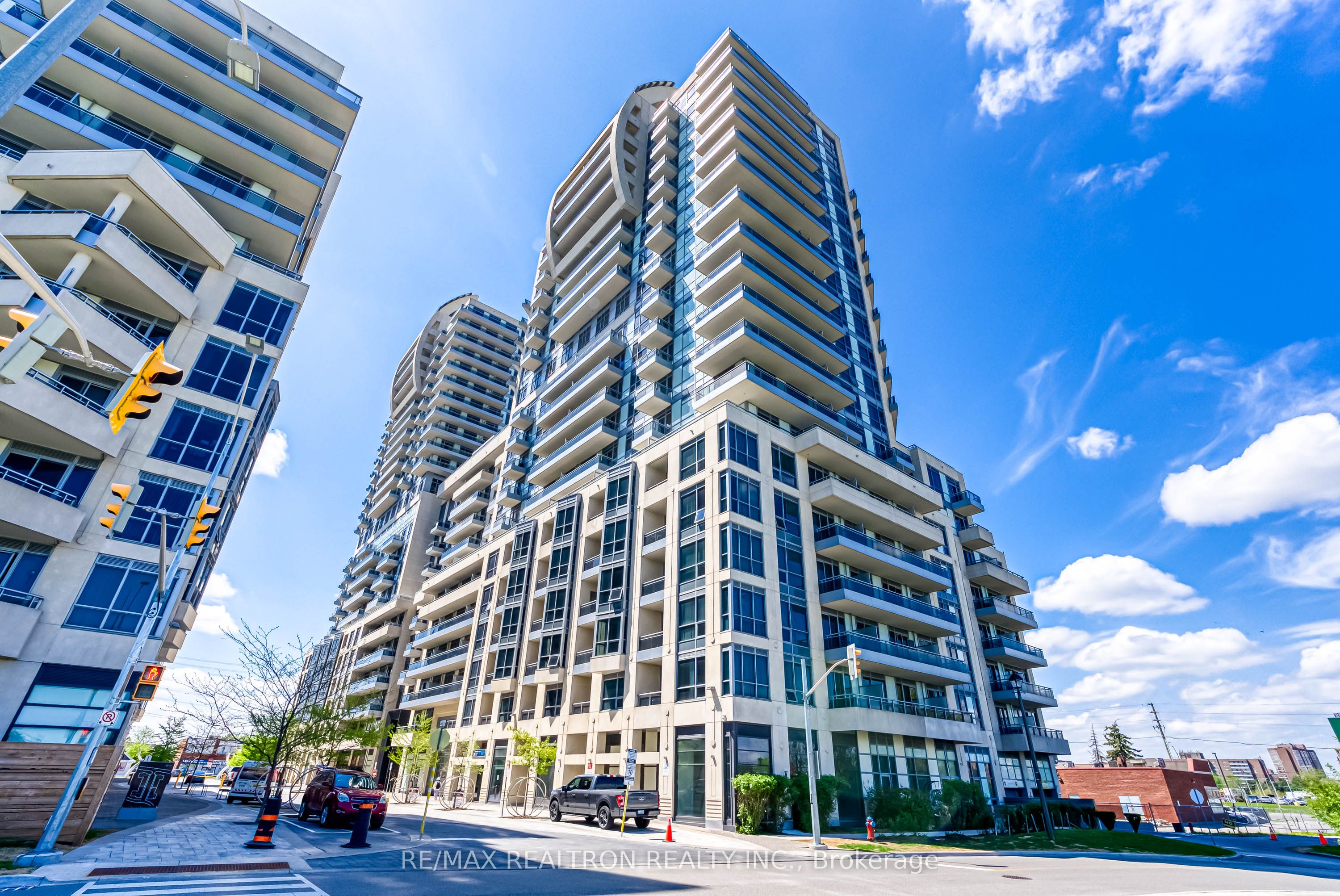 9205 Yonge Street 1502 Ne Property Photo 1