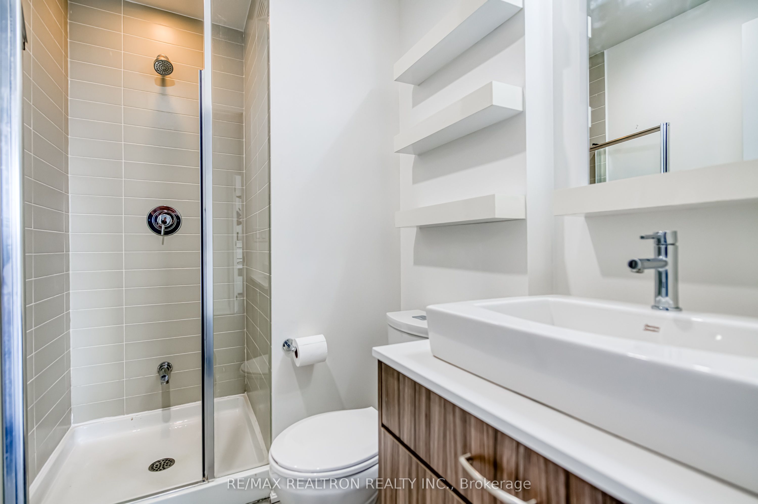 9205 Yonge Street 1502 Ne Property Photo 9