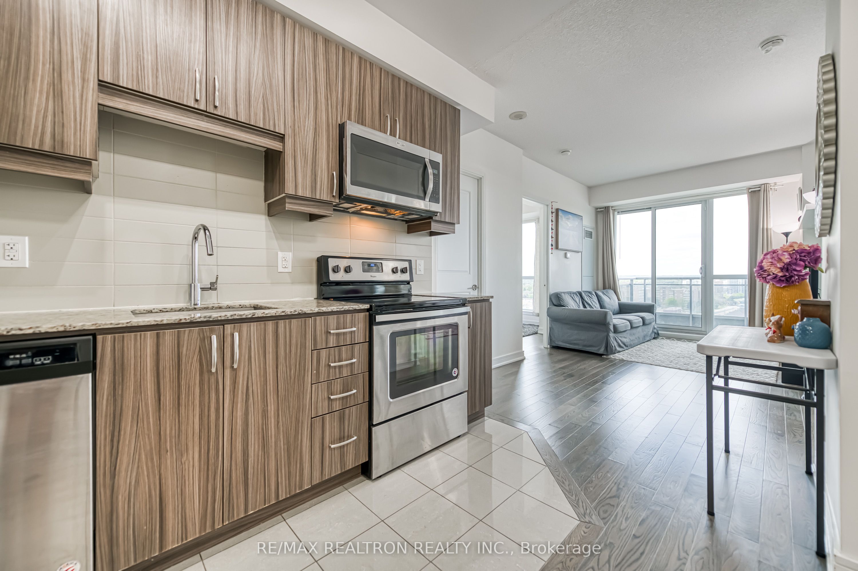 9205 Yonge Street 1502 Ne Property Photo 10