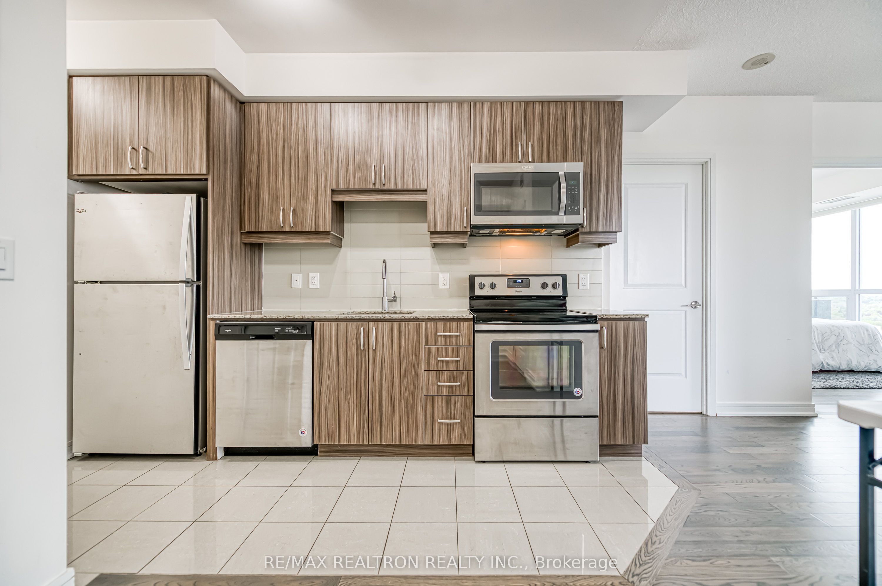 9205 Yonge Street 1502 Ne Property Photo 11