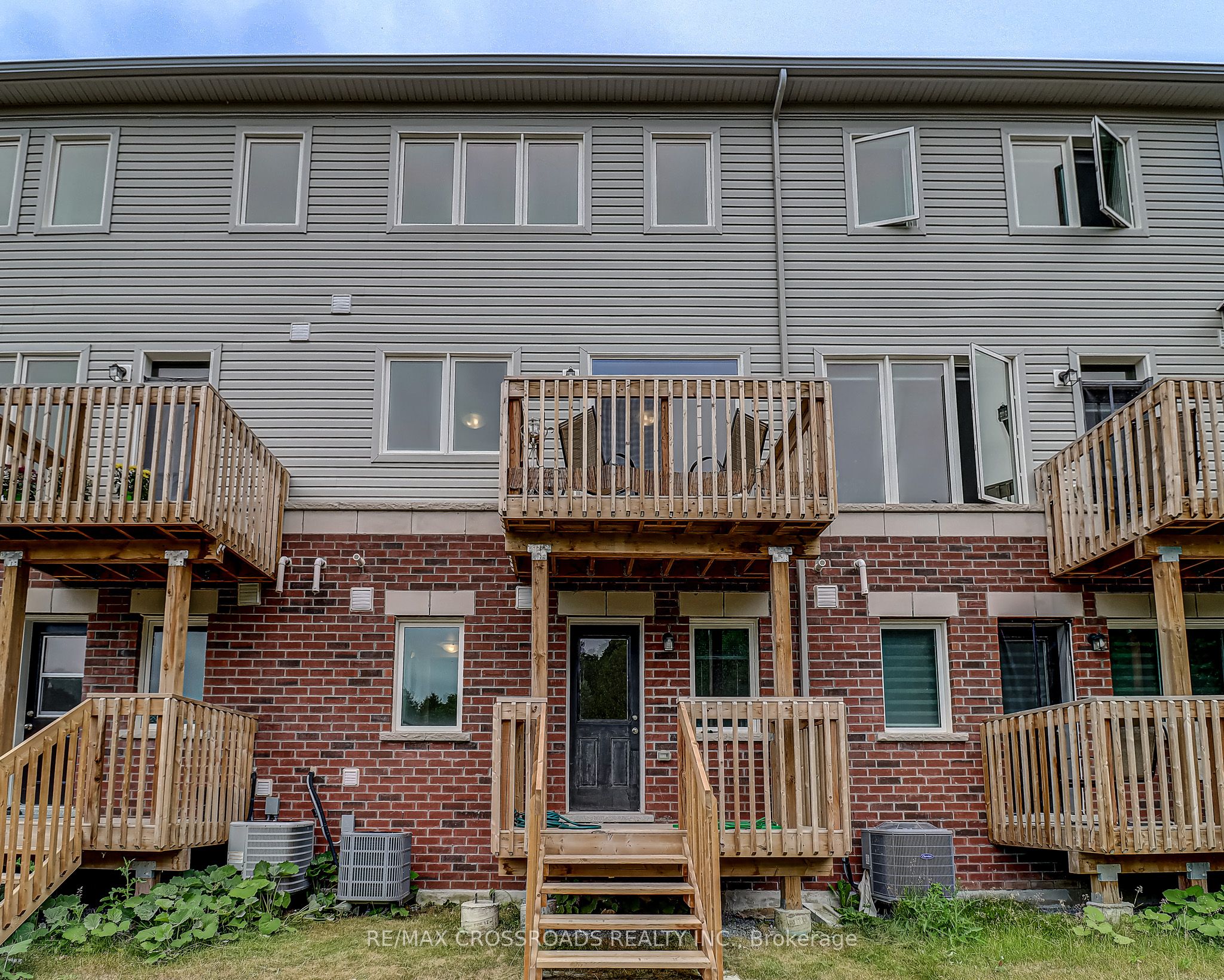 64 Lyall Stokes Circle Property Photo 32