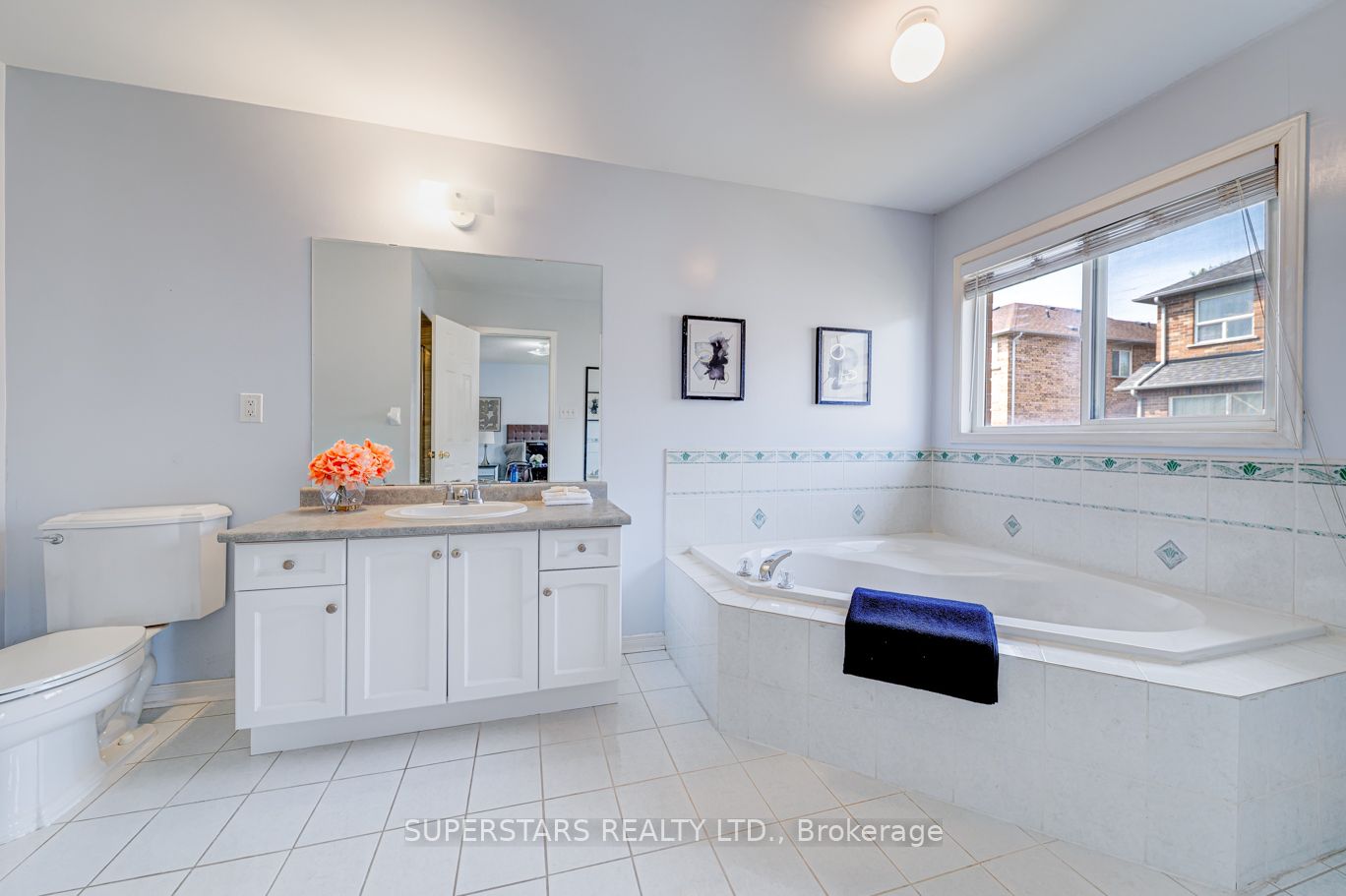 370 Flagstone Way Property Photo 17