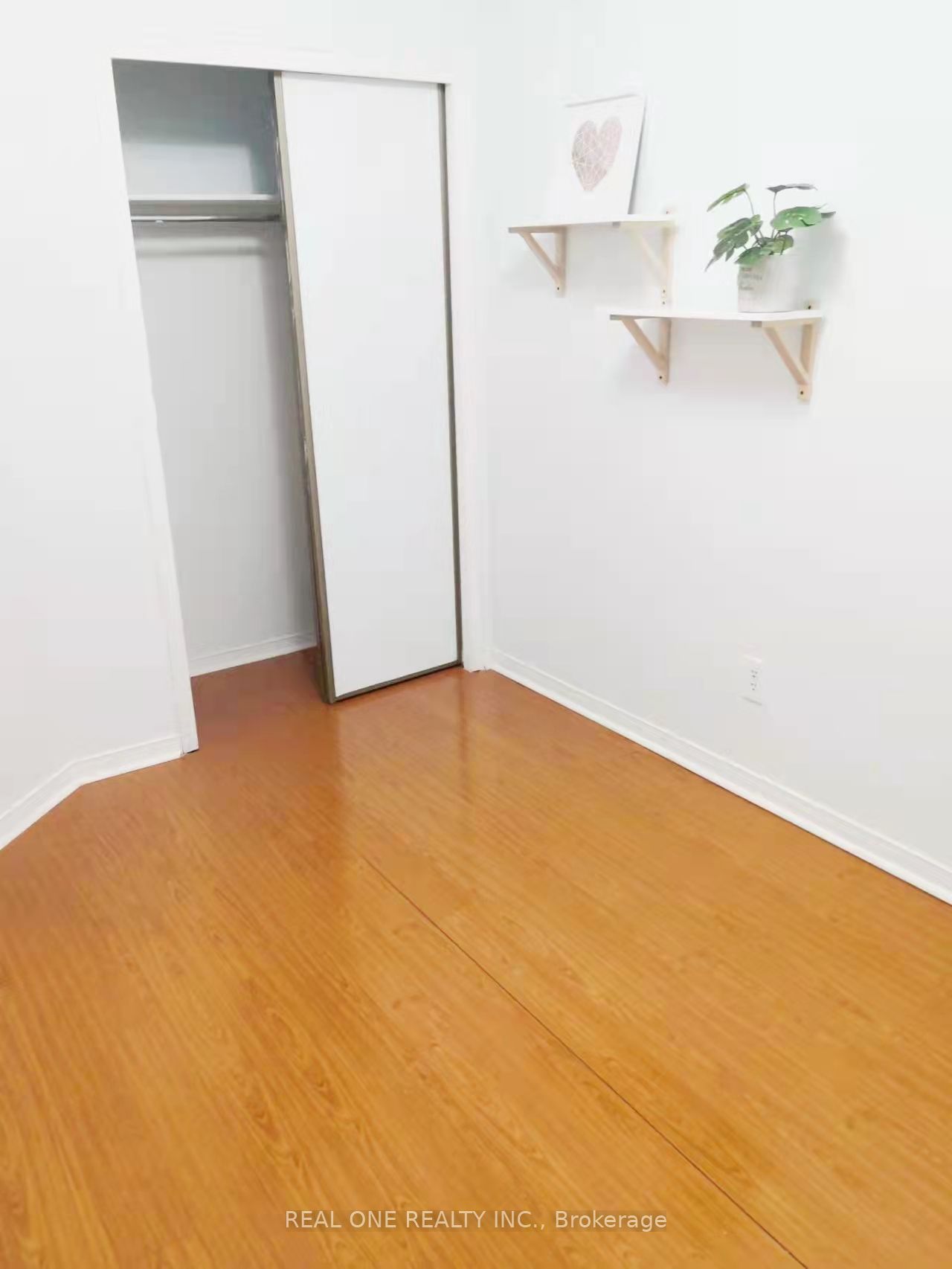 41 Hinda Lane Property Photo 11