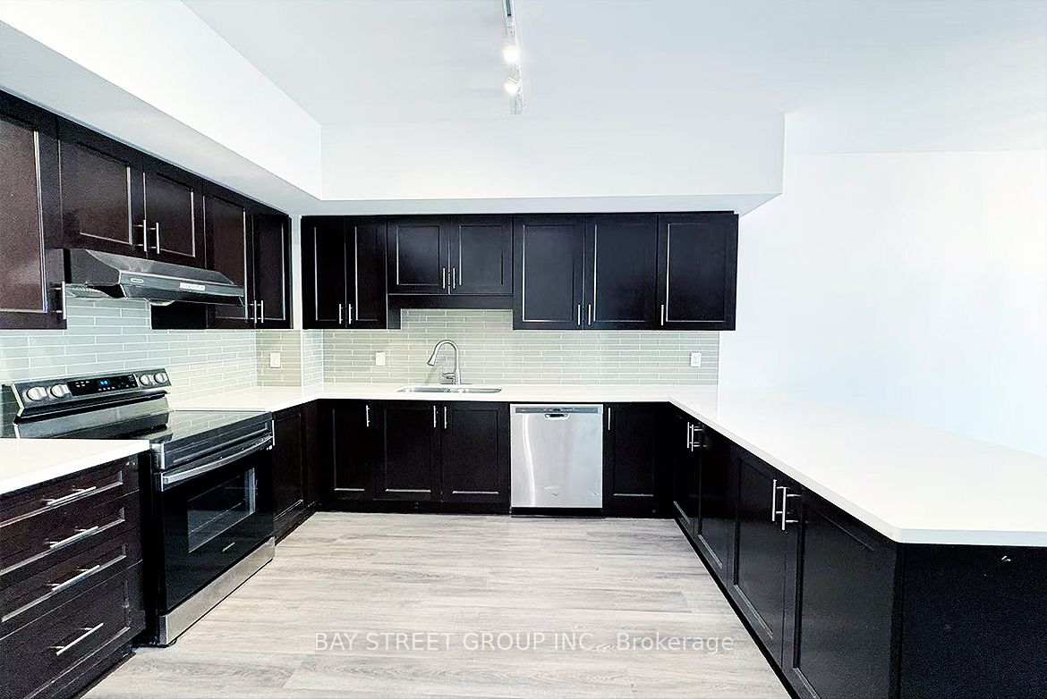 99 South Town Center Boulevard B103 Property Photo 8