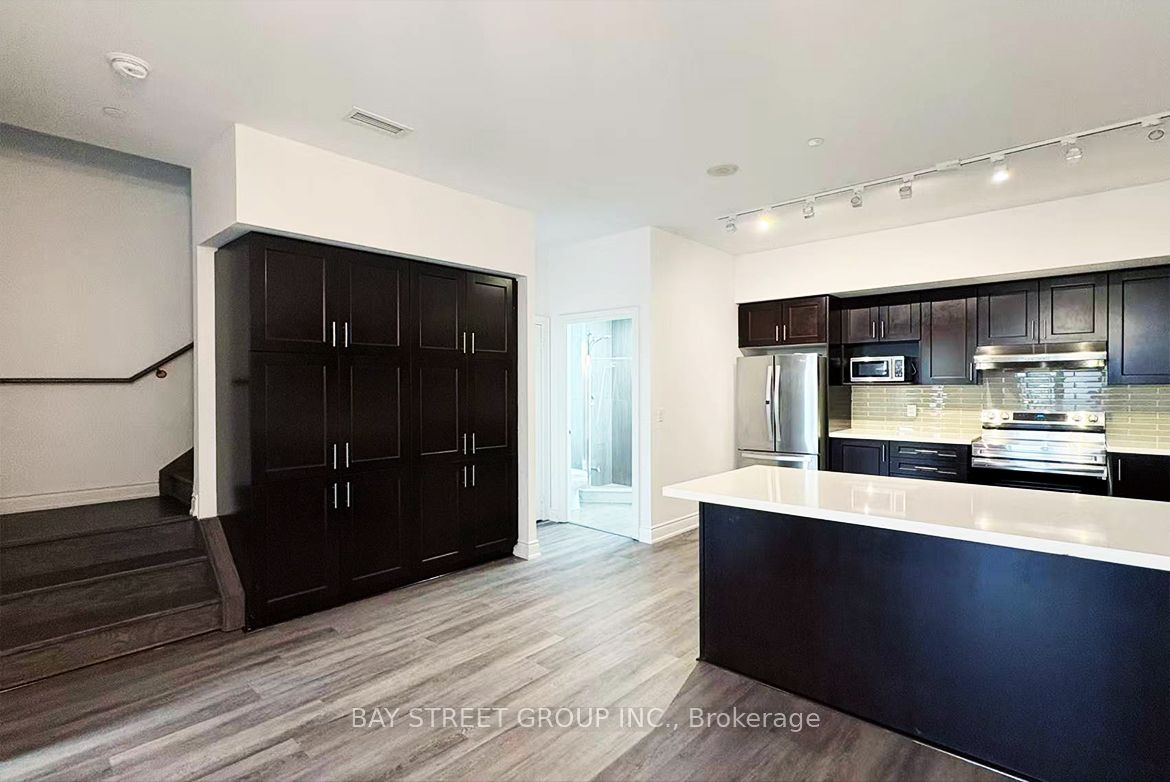 99 South Town Center Boulevard B103 Property Photo 9