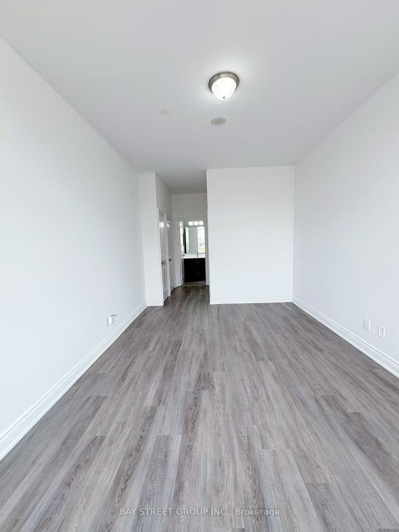 99 South Town Center Boulevard B103 Property Photo 19