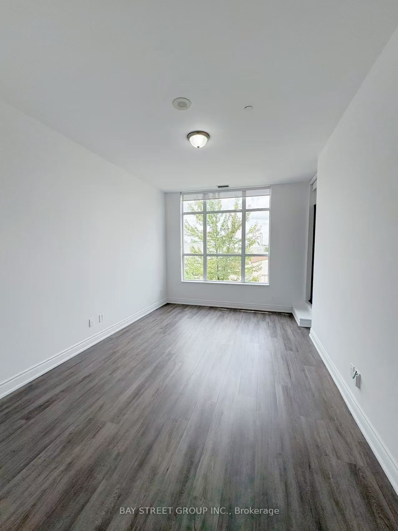 99 South Town Center Boulevard B103 Property Photo 20