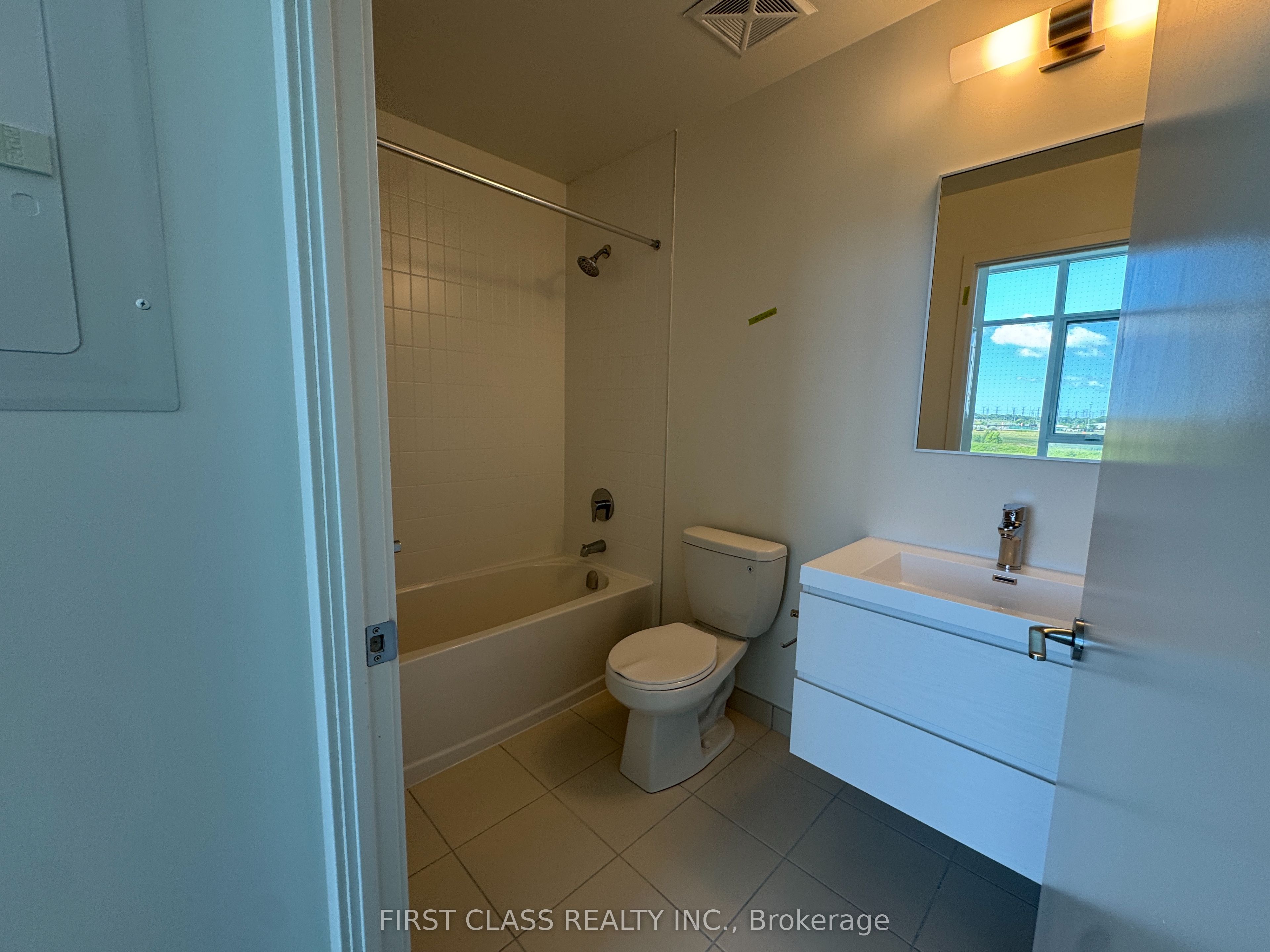 56 Andre De Grasse Street 304 Property Photo 4