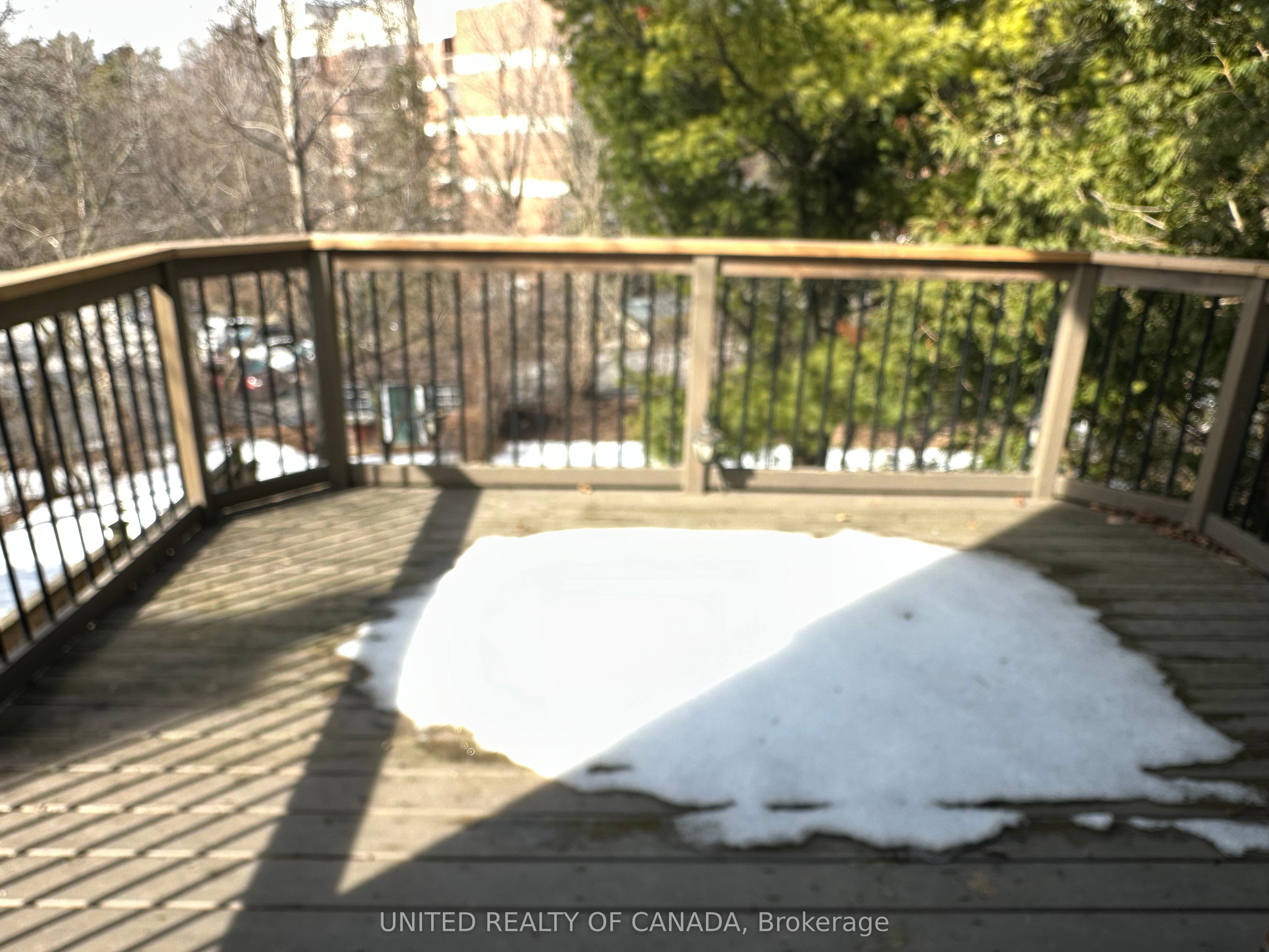 102 Baywood Court Property Photo 12