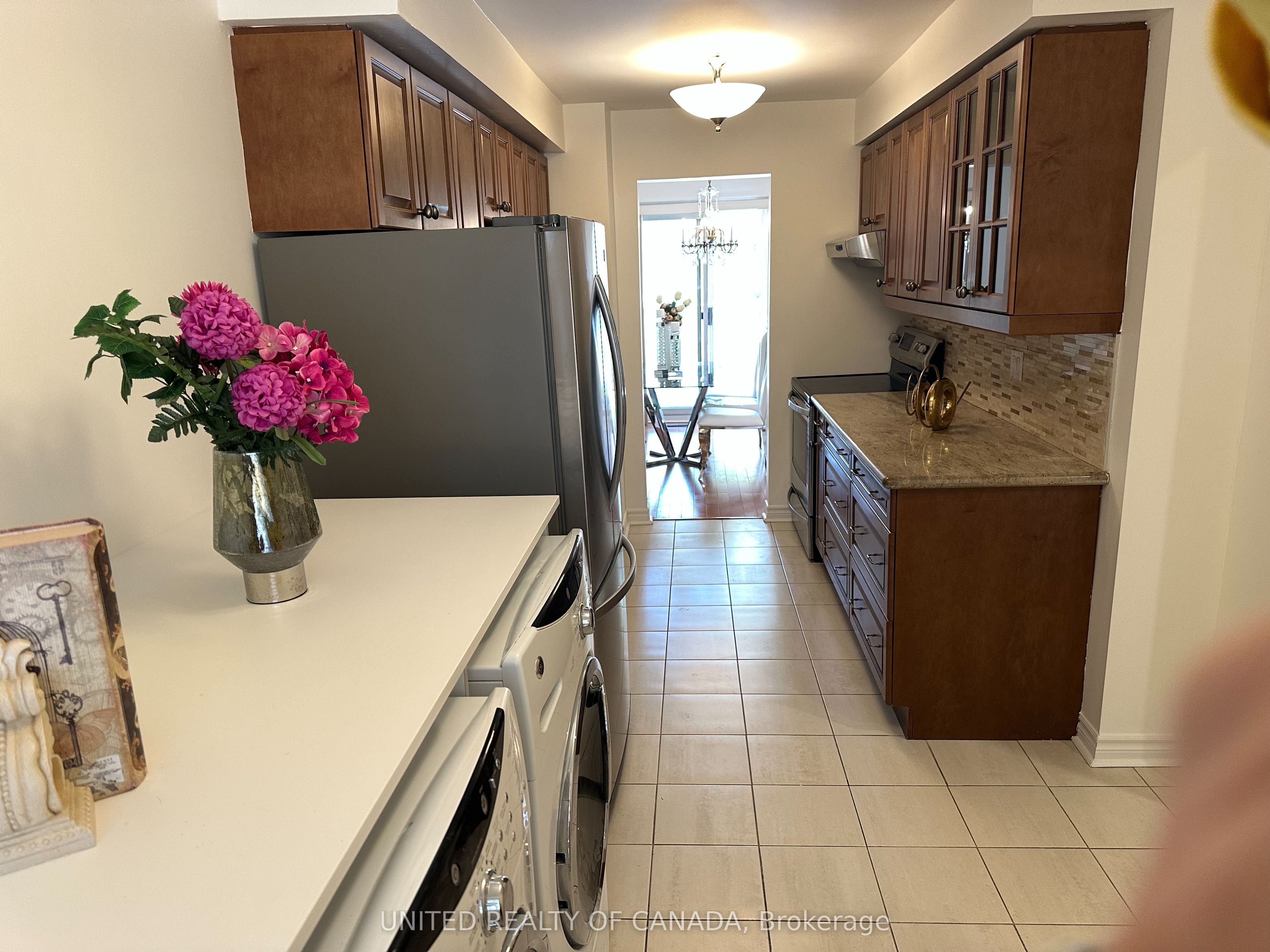 102 Baywood Court Property Photo 15