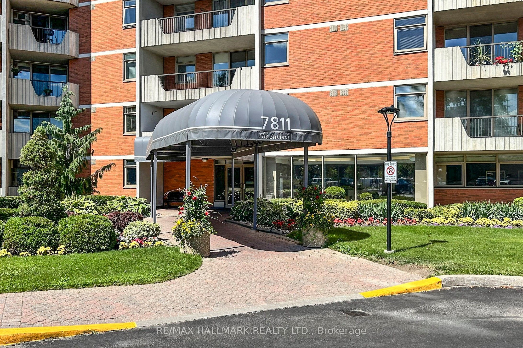 7811 Yonge Street 1107 Property Photo 1
