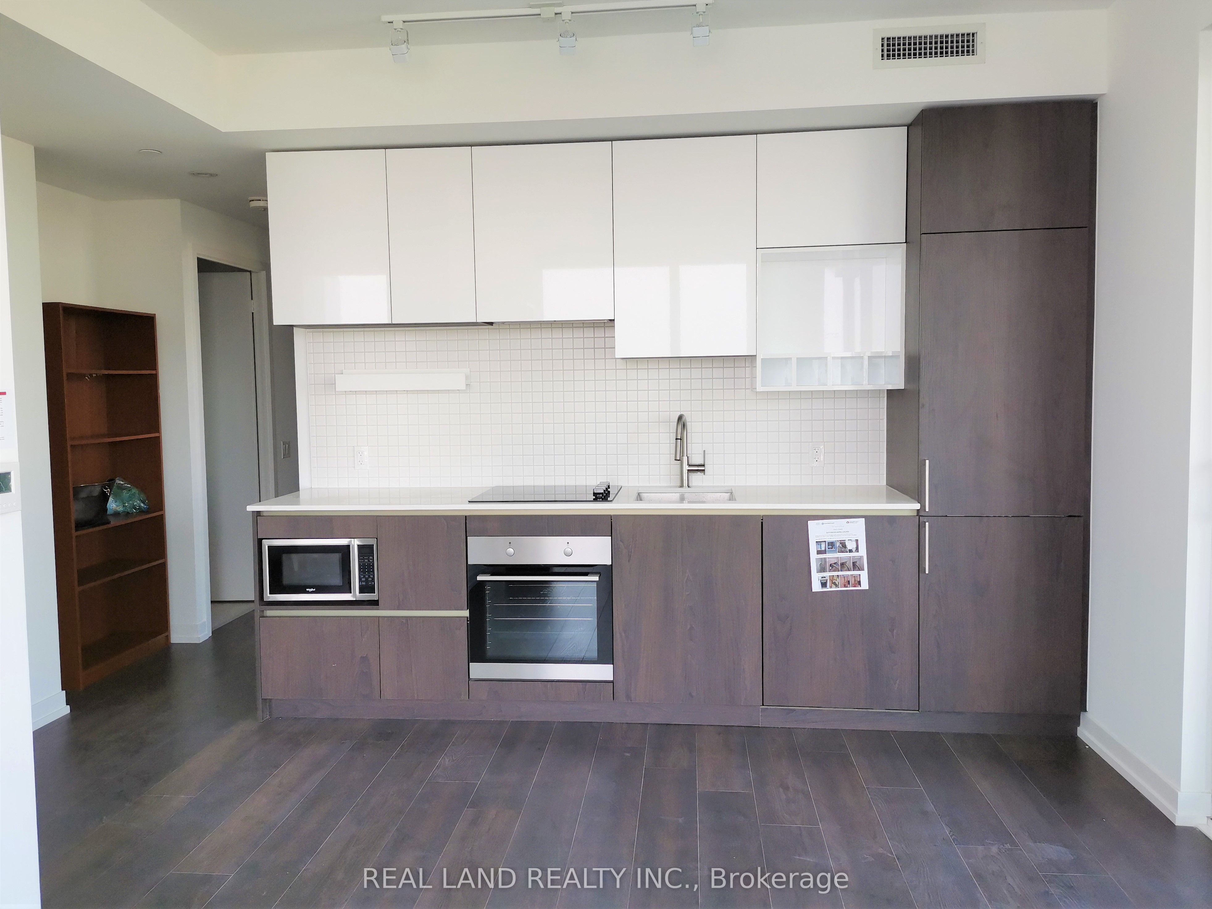950 Portage Parkway 2206 Property Photo 6