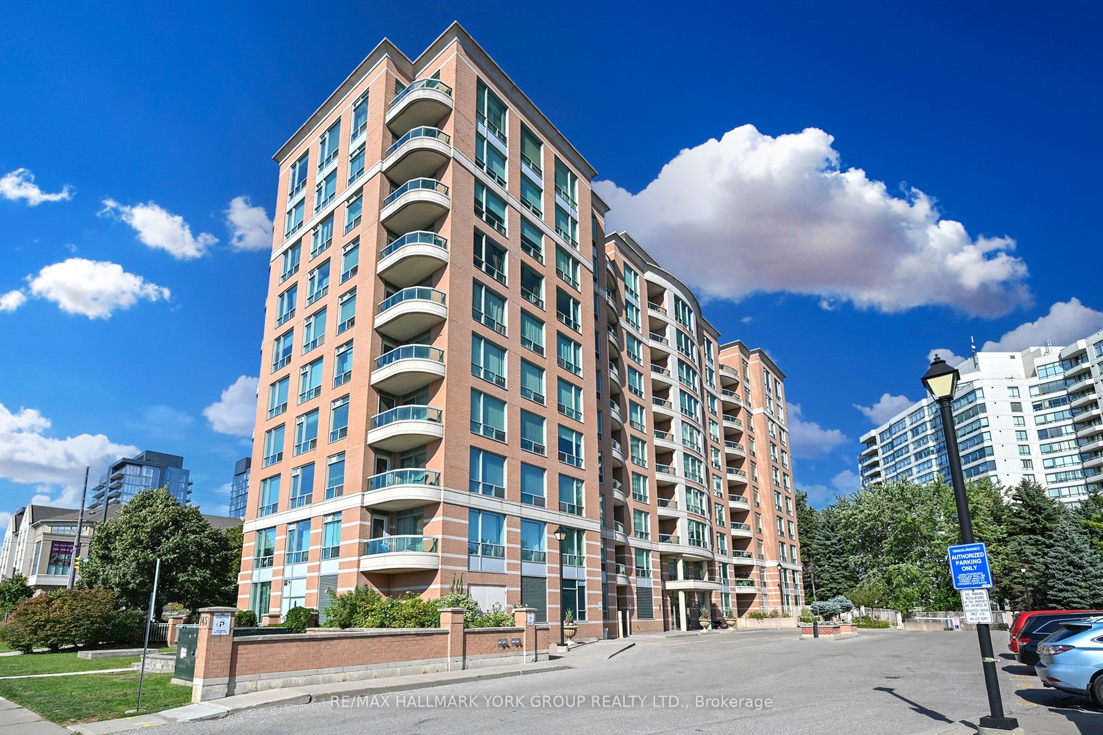 745 New Westminster Drive 912 Property Photo 1
