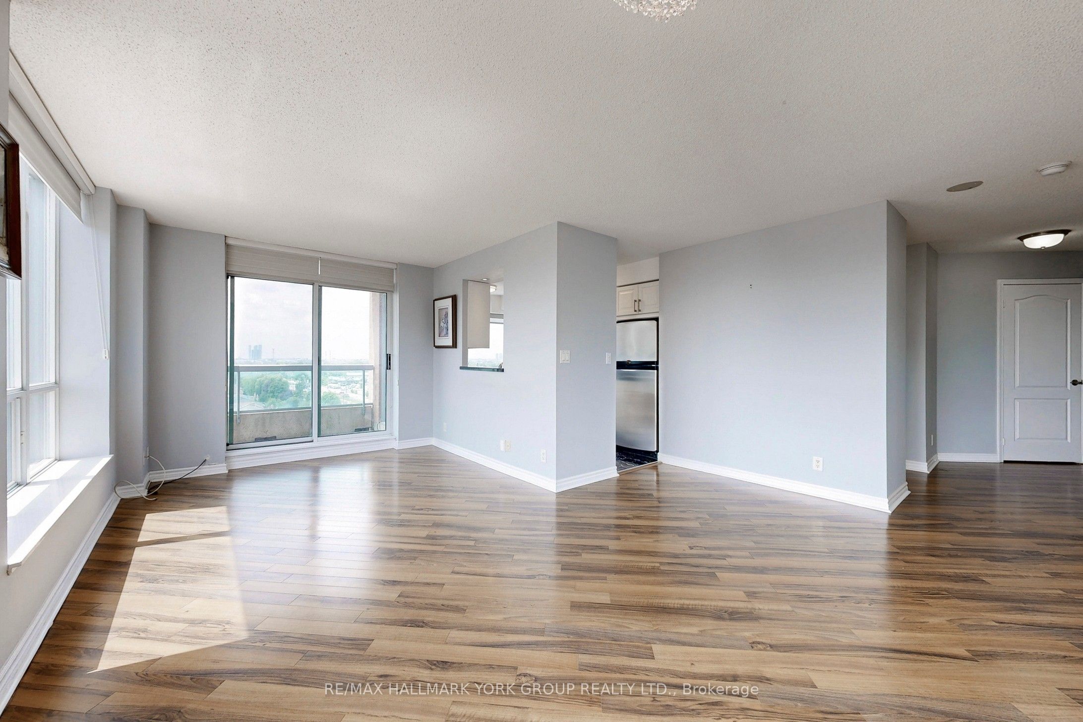 745 New Westminster Drive 912 Property Photo 6