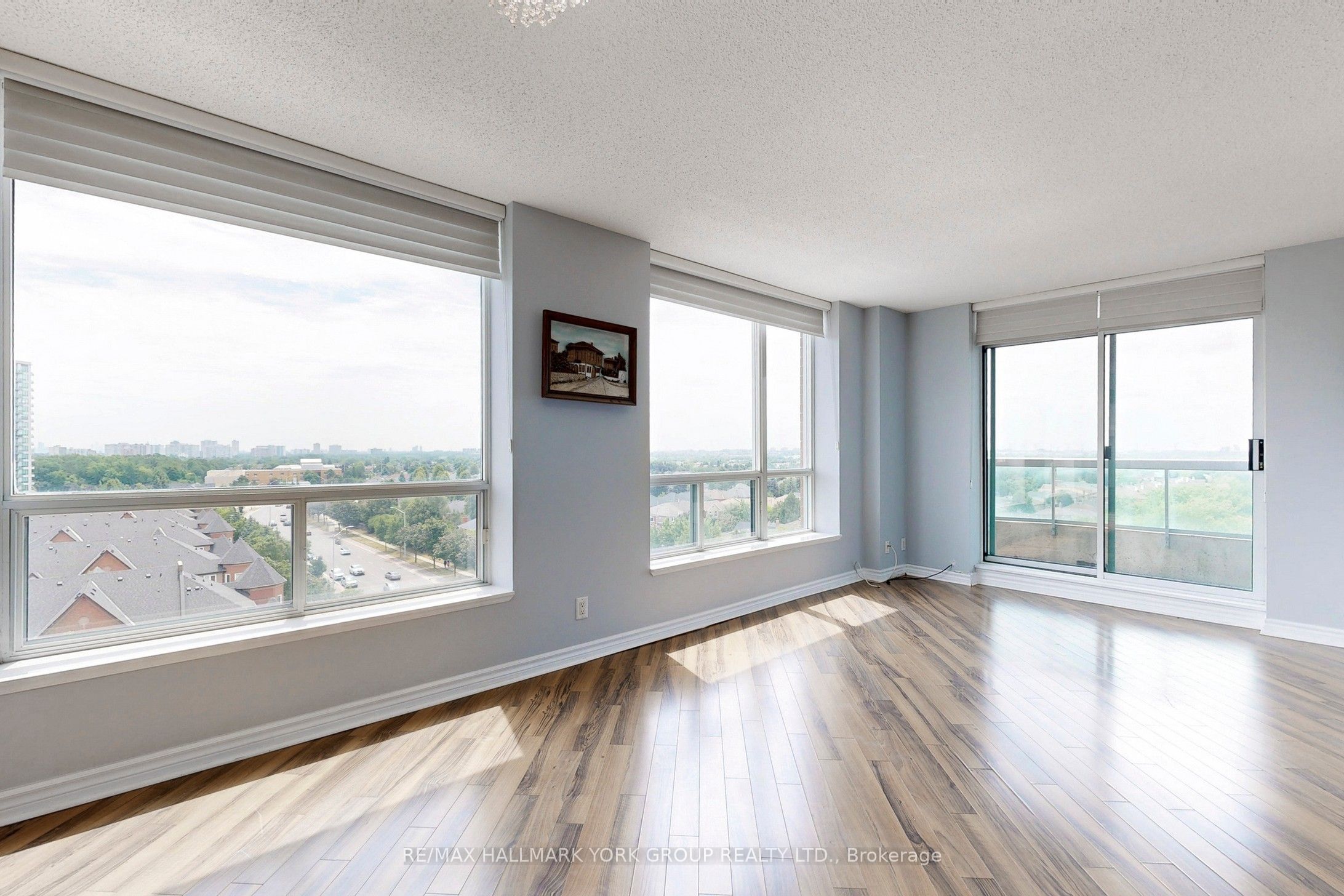 745 New Westminster Drive 912 Property Photo 8