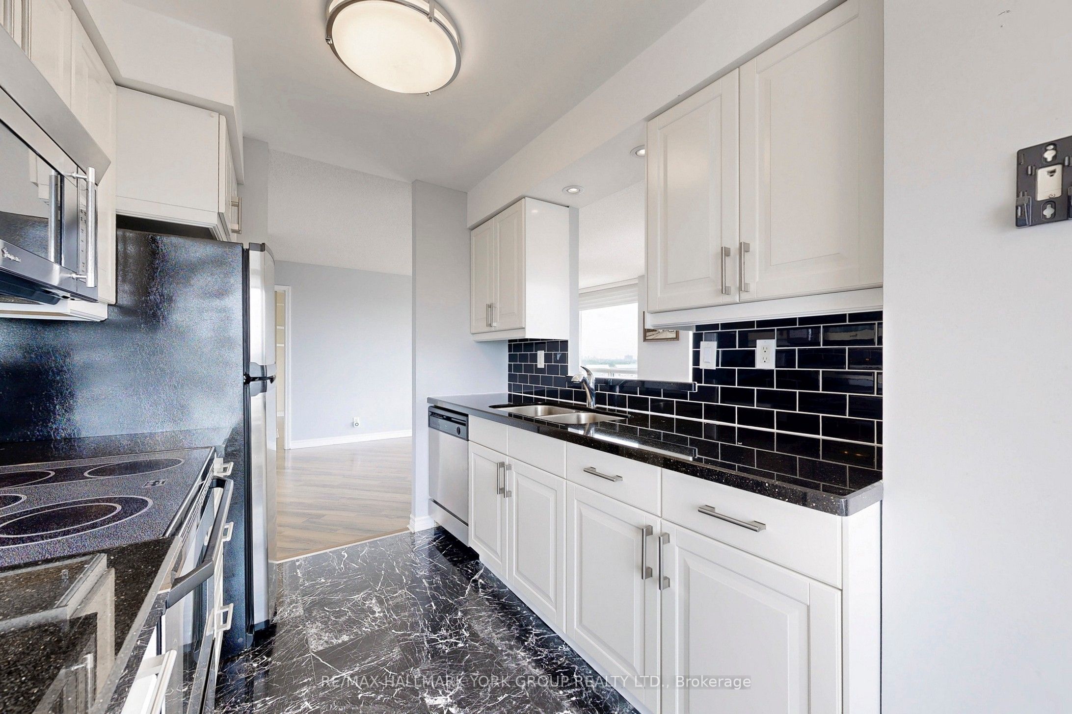 745 New Westminster Drive 912 Property Photo 10