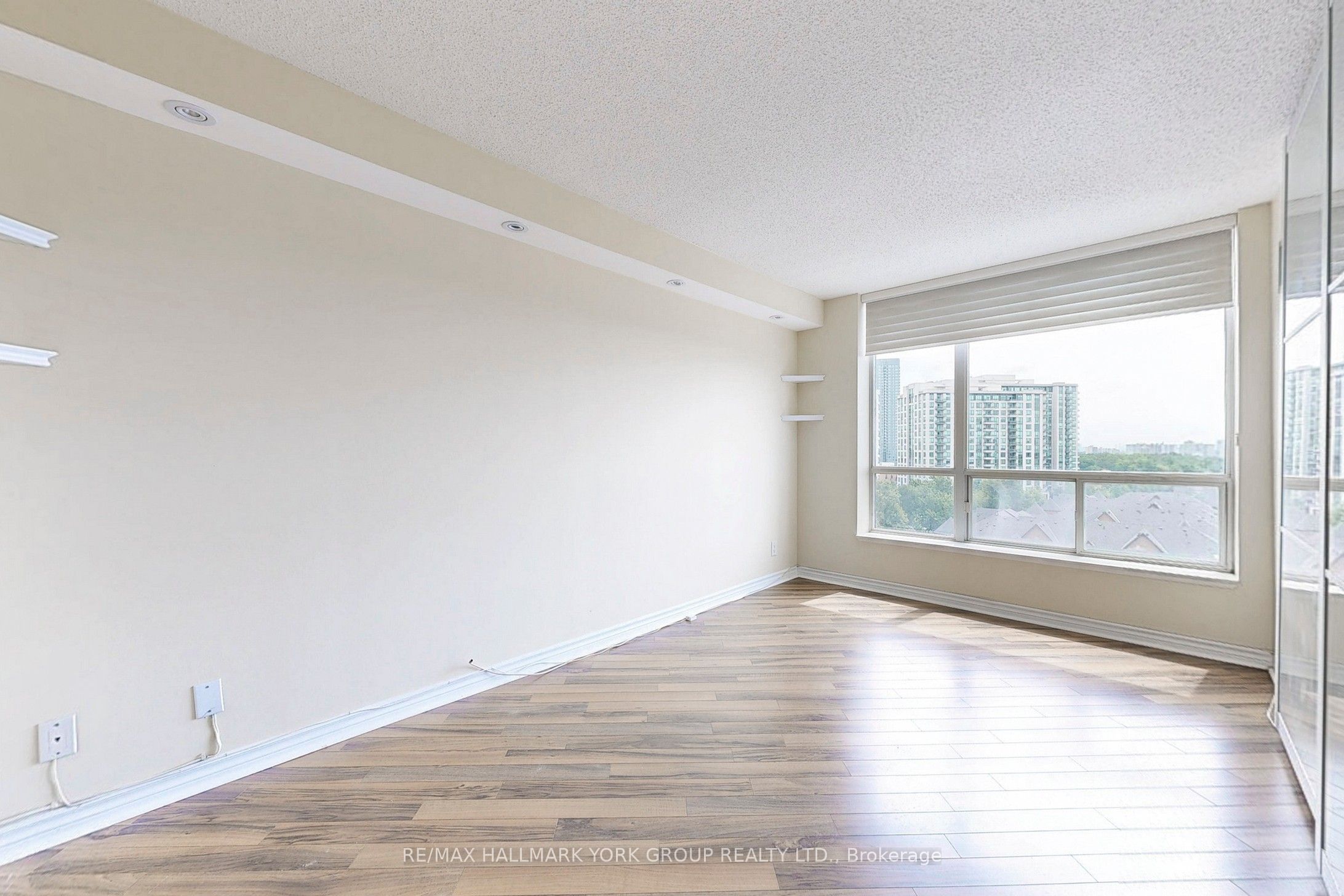 745 New Westminster Drive 912 Property Photo 15