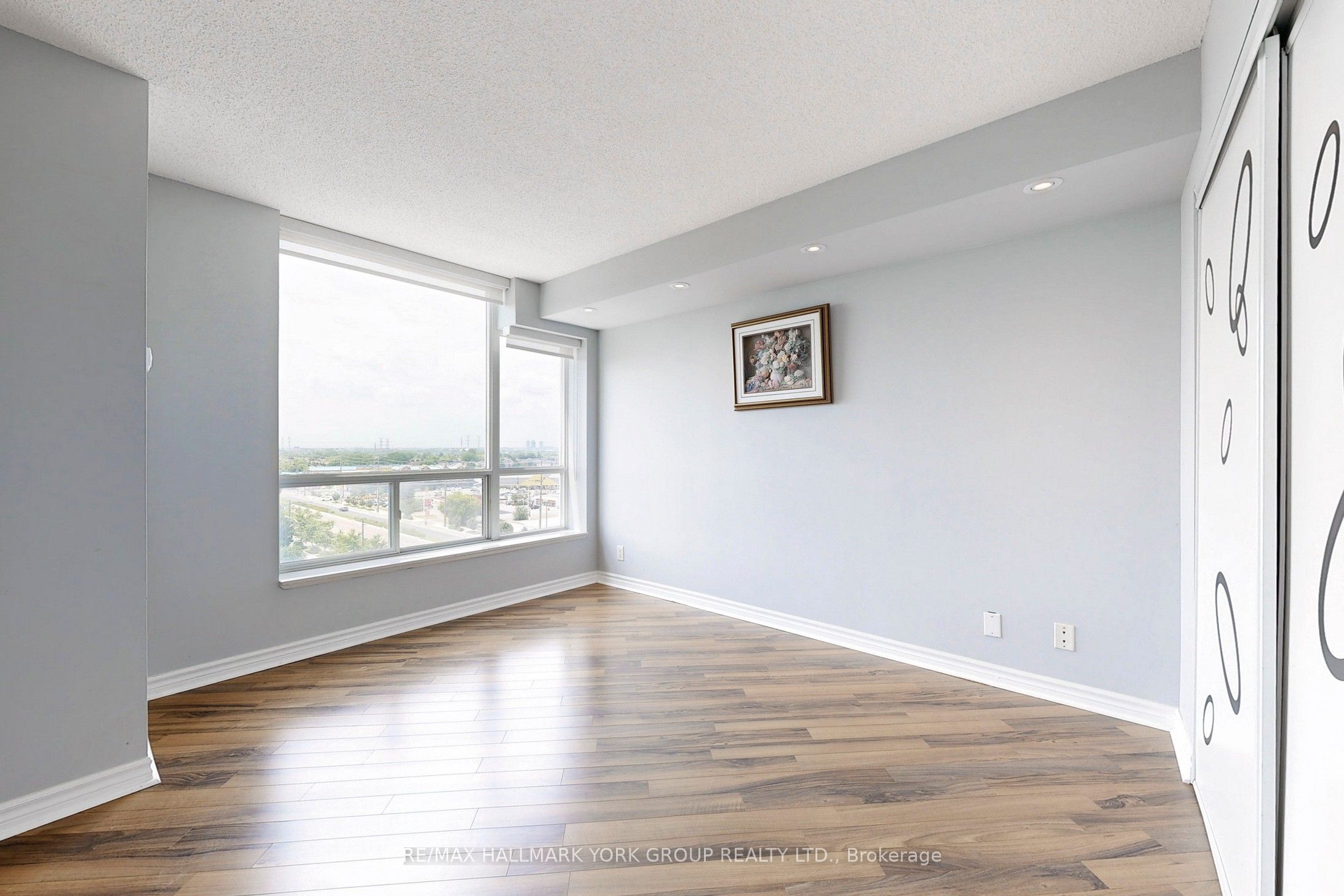 745 New Westminster Drive 912 Property Photo 19