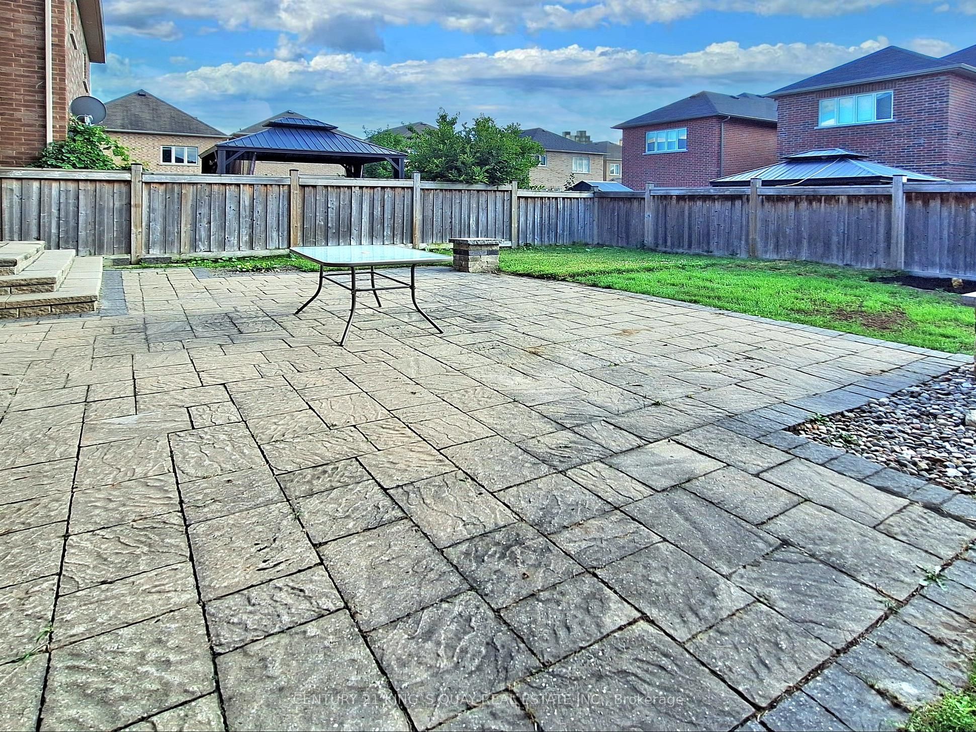 16 Naylor Drive Property Photo 46