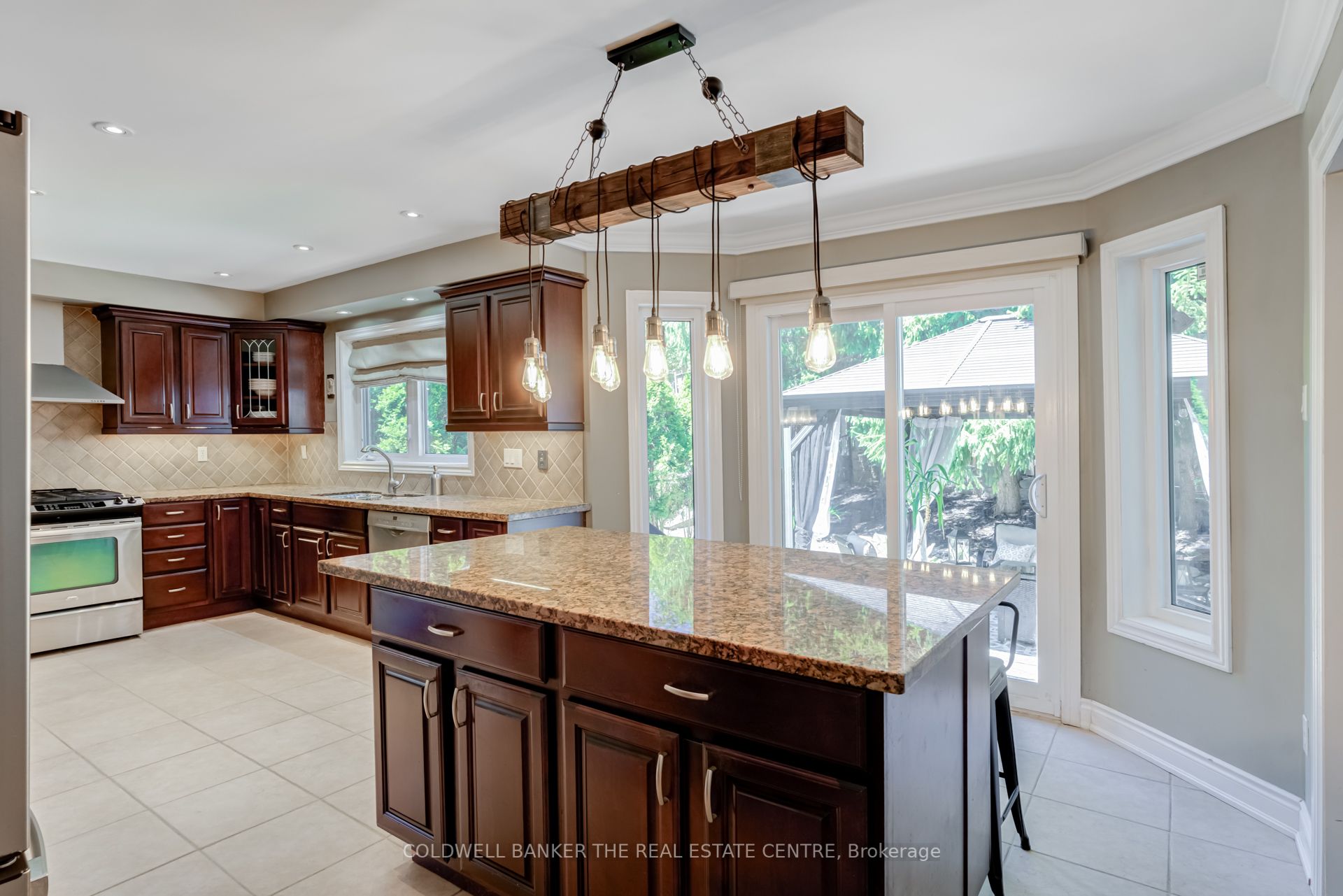 129 Foxtail Ridge Property Photo 8