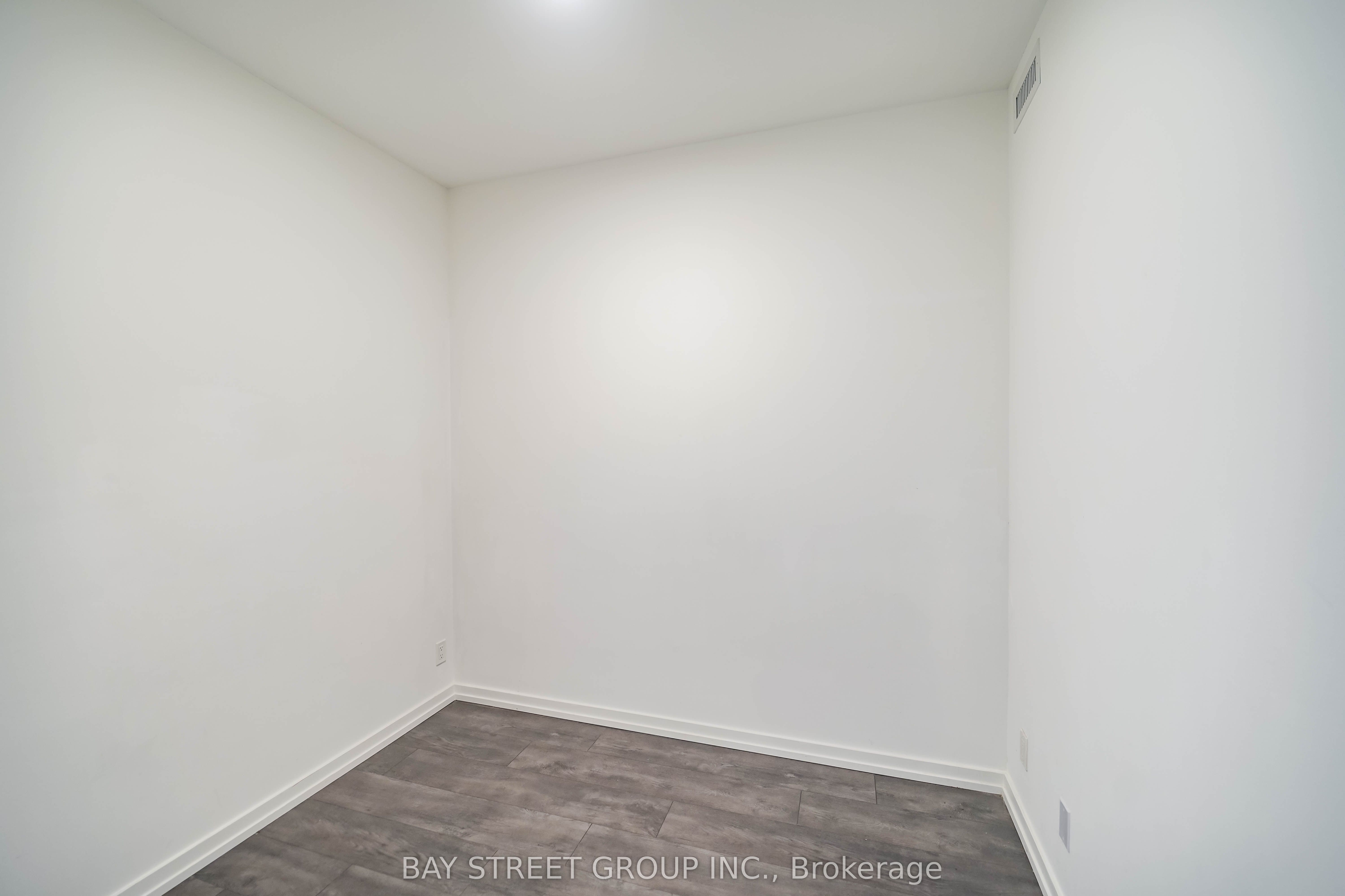 7890 Jane Street 4203 Property Photo 10