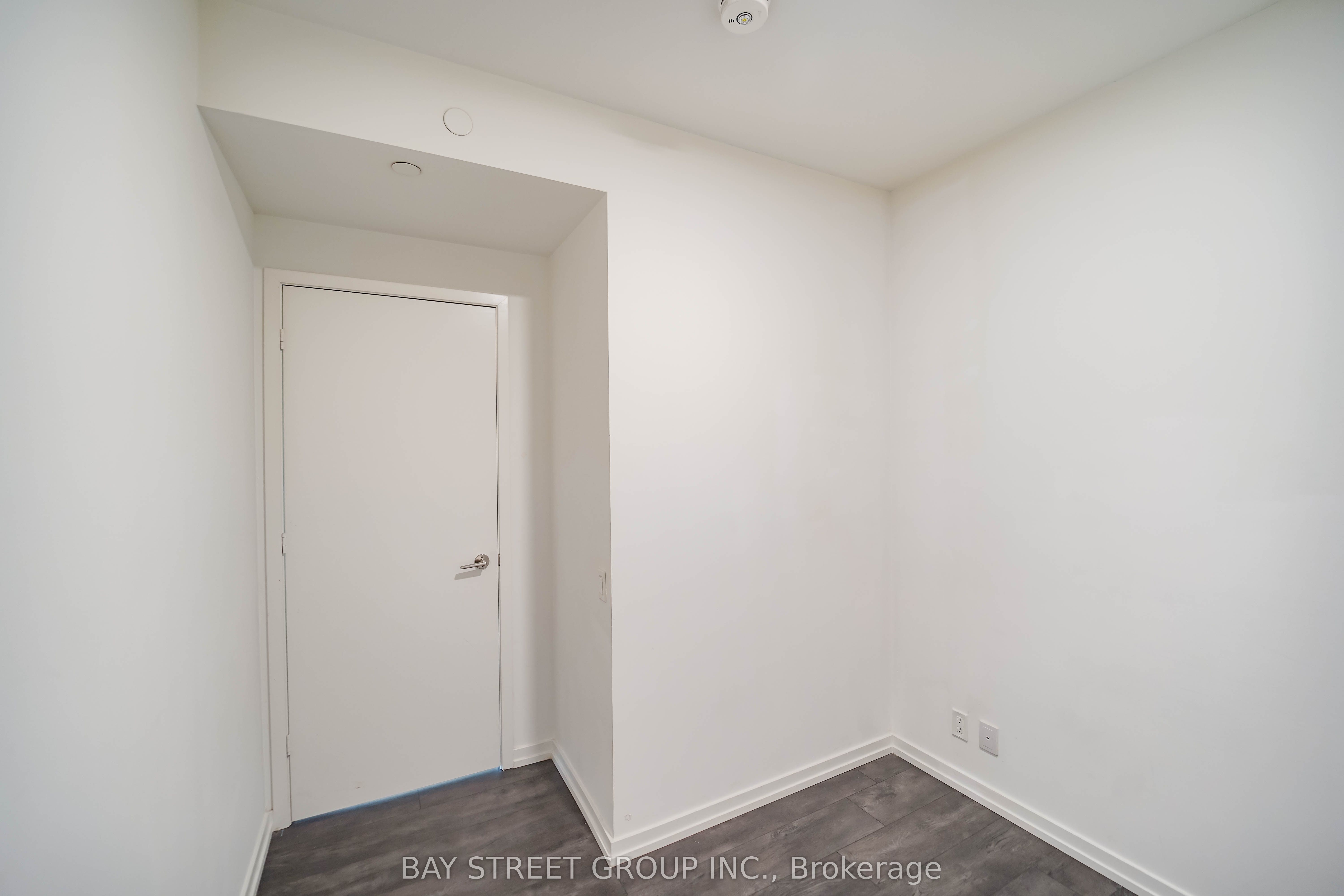 7890 Jane Street 4203 Property Photo 11