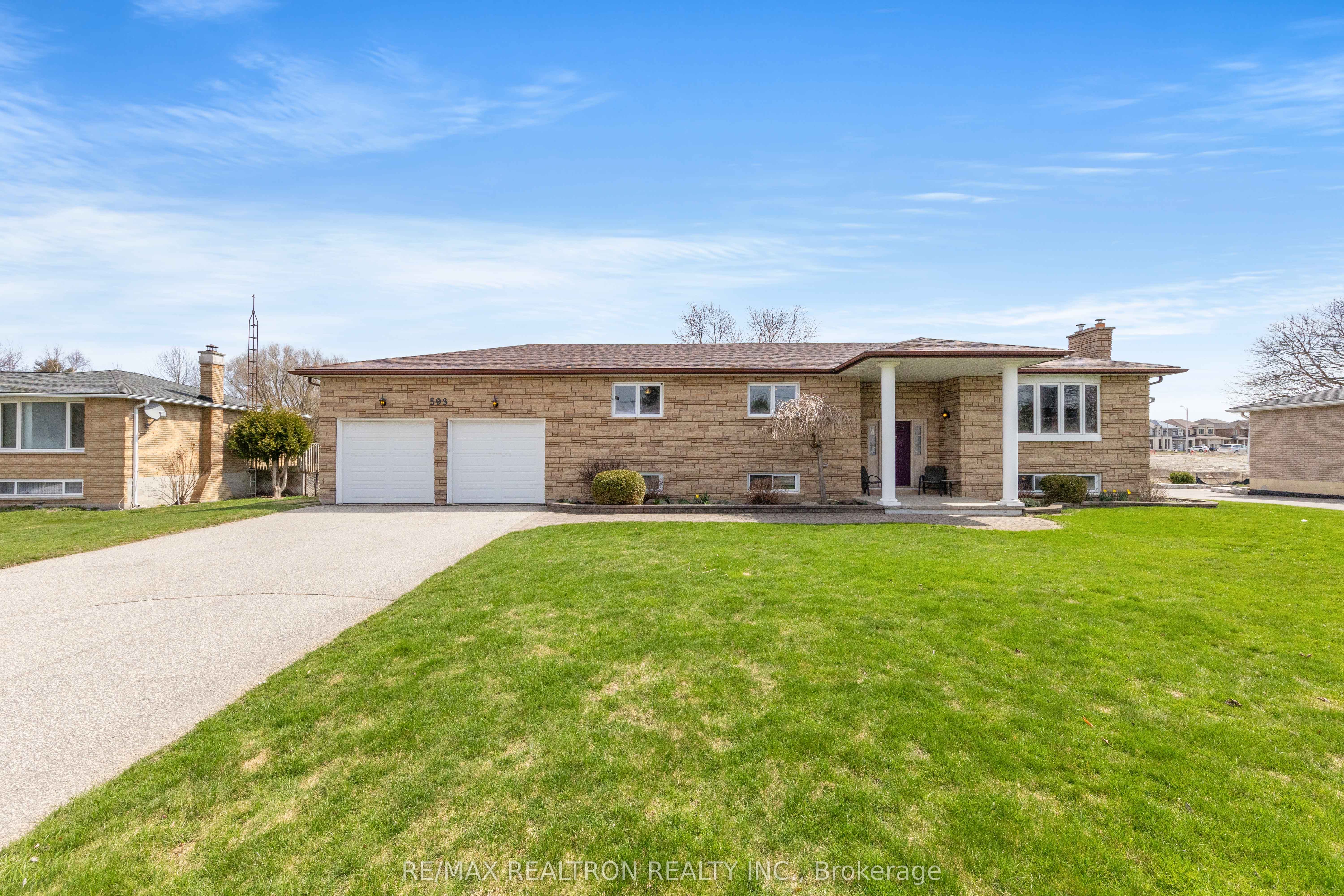 593 Simcoe Road Property Photo 1