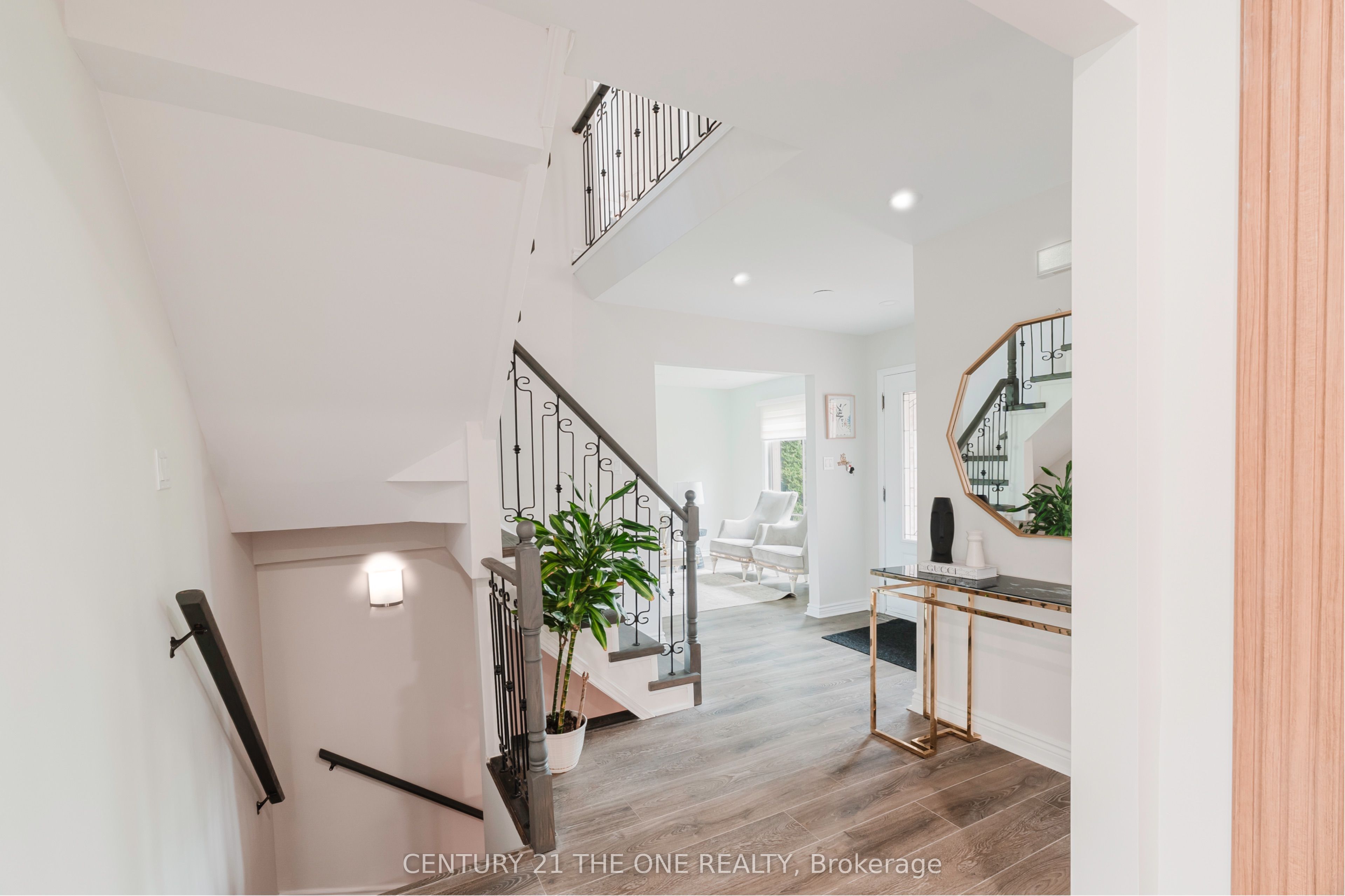971 Leslie Valley Drive Property Photo 17