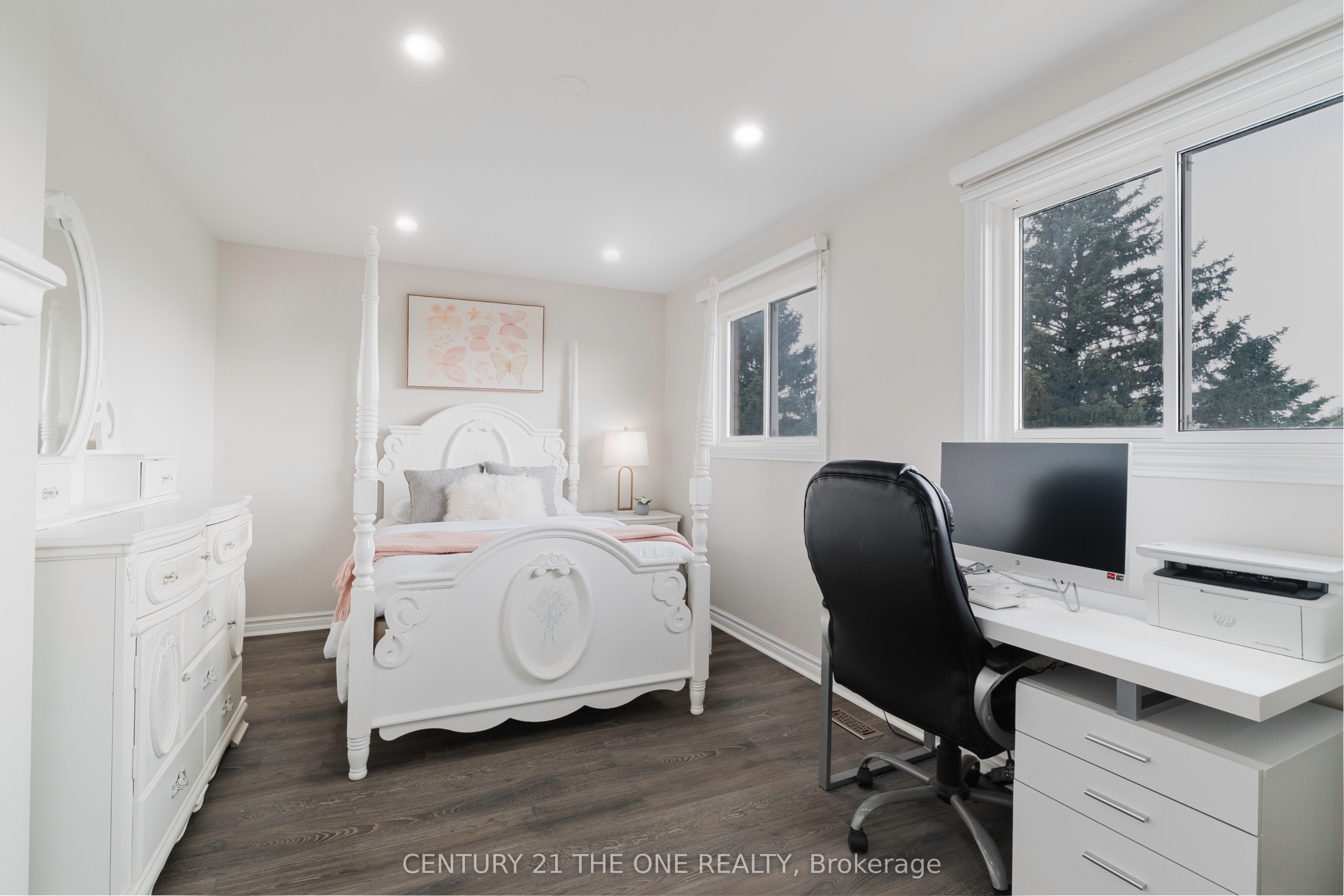 971 Leslie Valley Drive Property Photo 18