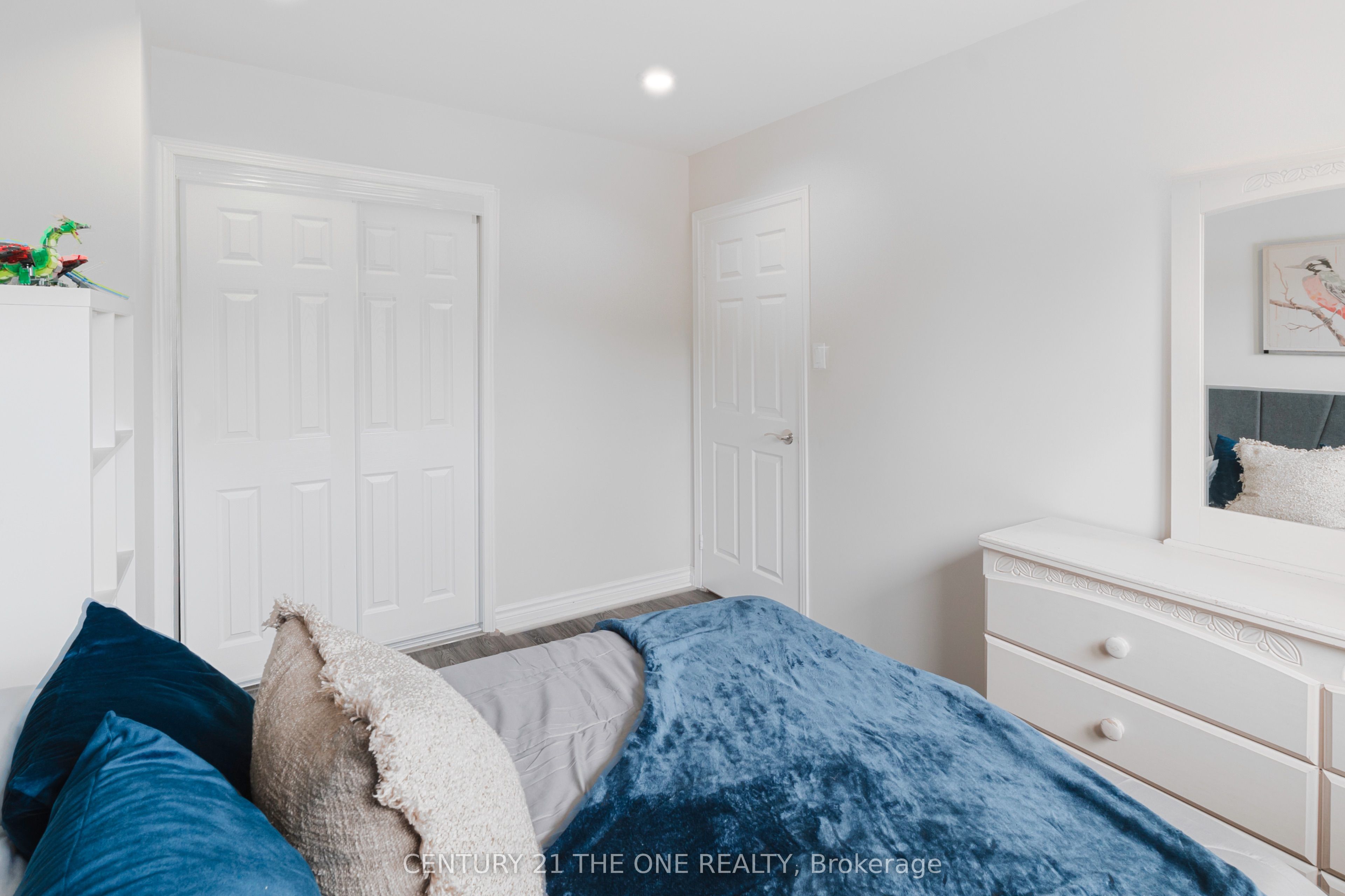 971 Leslie Valley Drive Property Photo 21