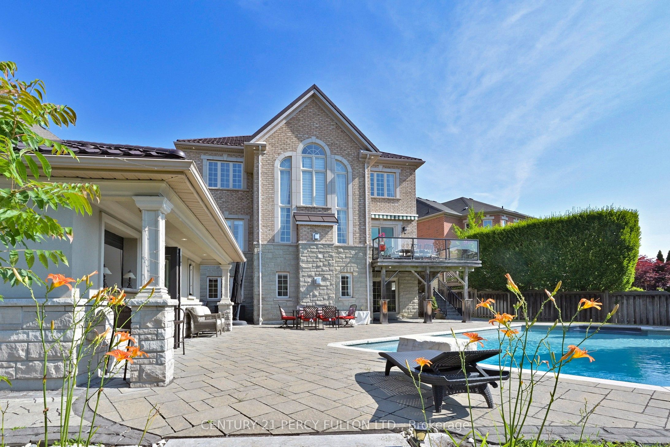 19 Sir Giancarlo Court Property Photo 4