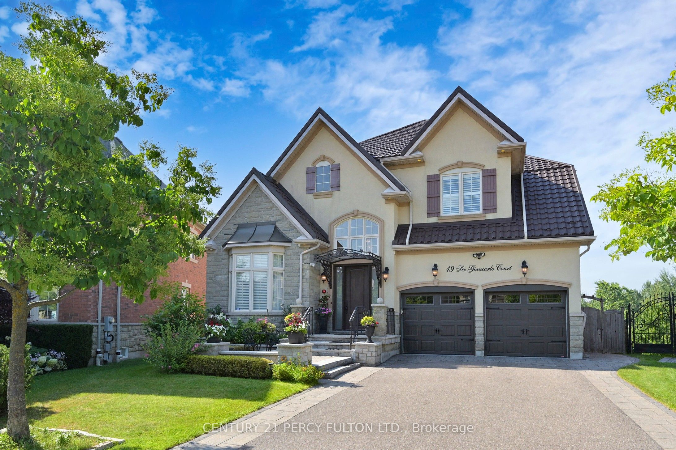 19 Sir Giancarlo Court Property Photo 10