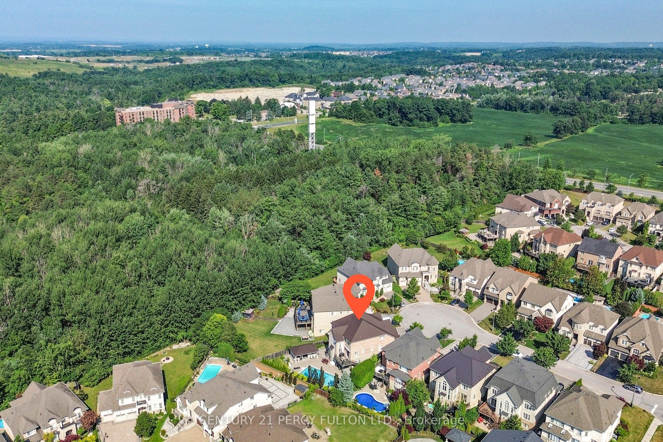 19 Sir Giancarlo Court Property Photo 49