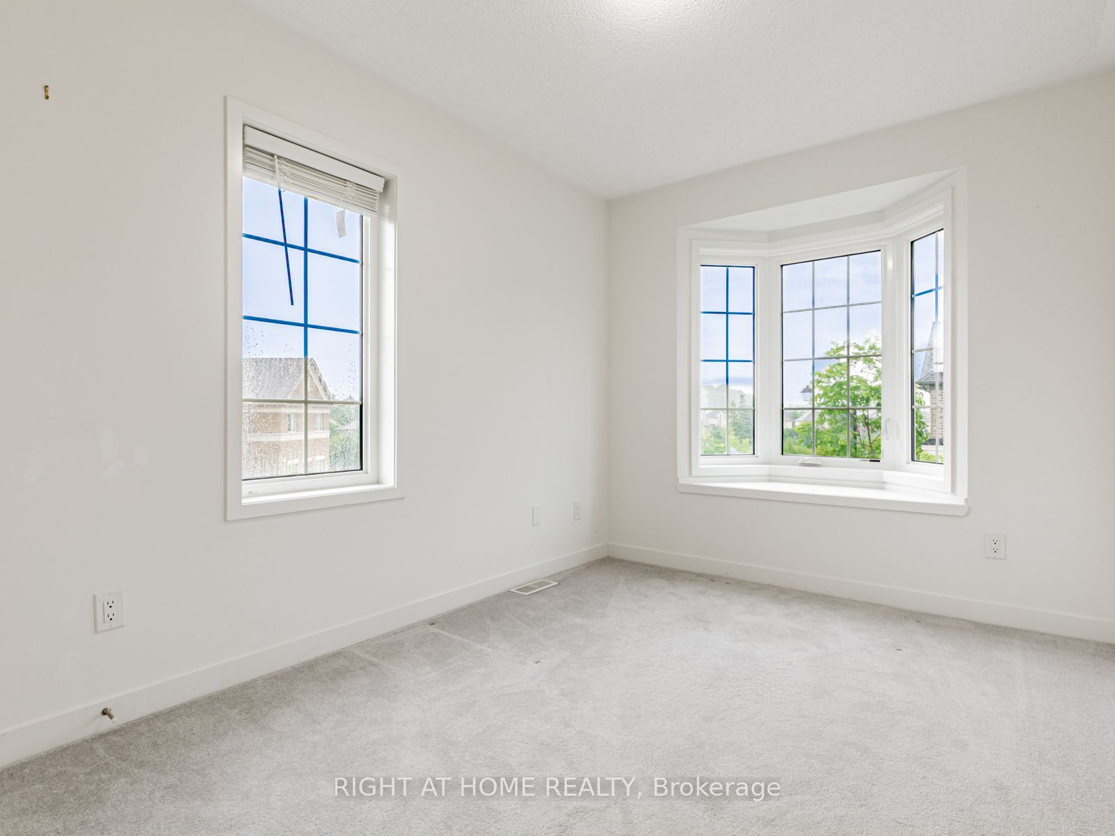 115 Knott End Crescent Property Photo 18
