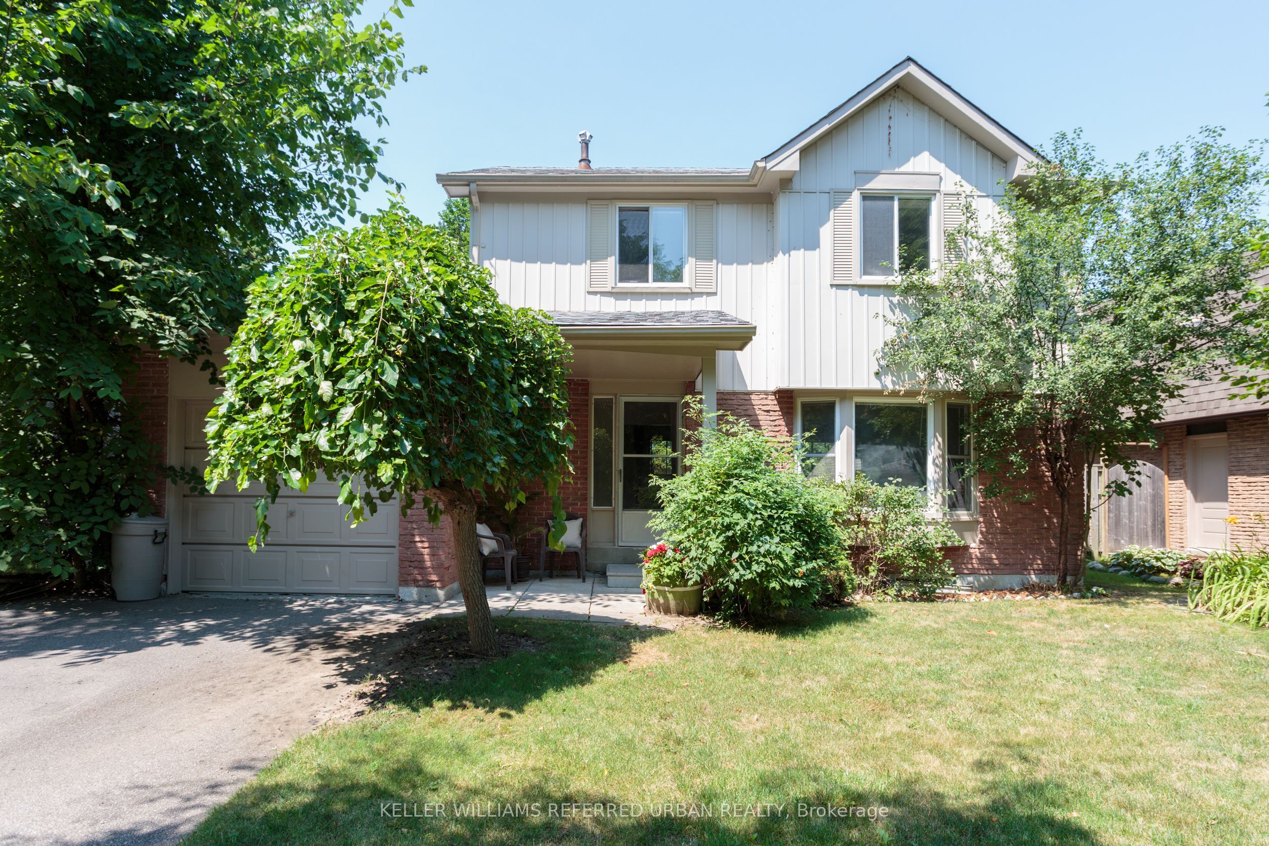 32 Penwick Crescent Property Photo 1