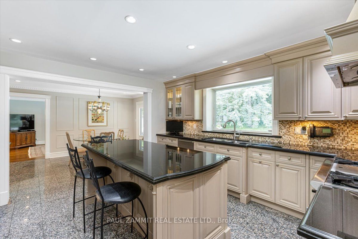 28 Thornlea Road Property Photo 13