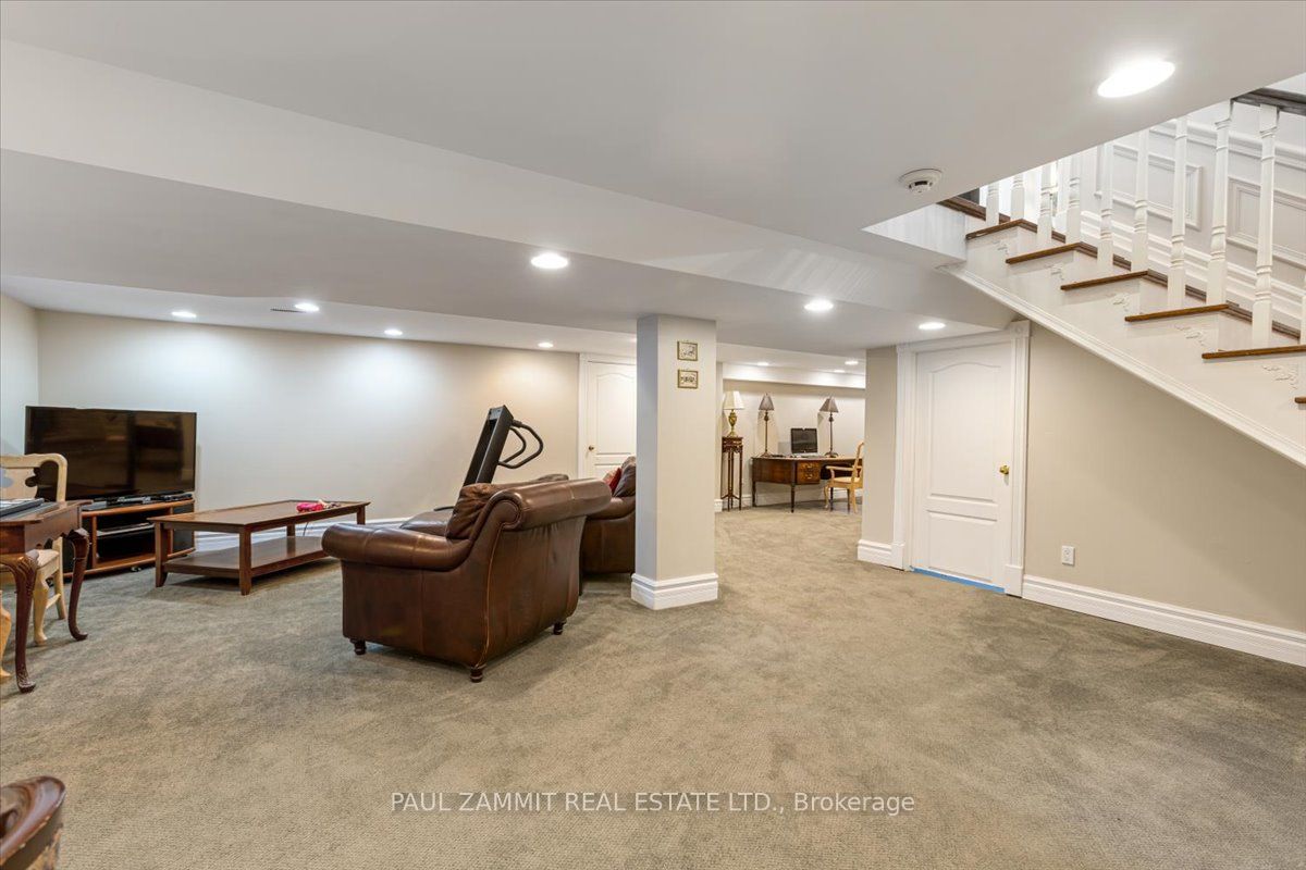 28 Thornlea Road Property Photo 30