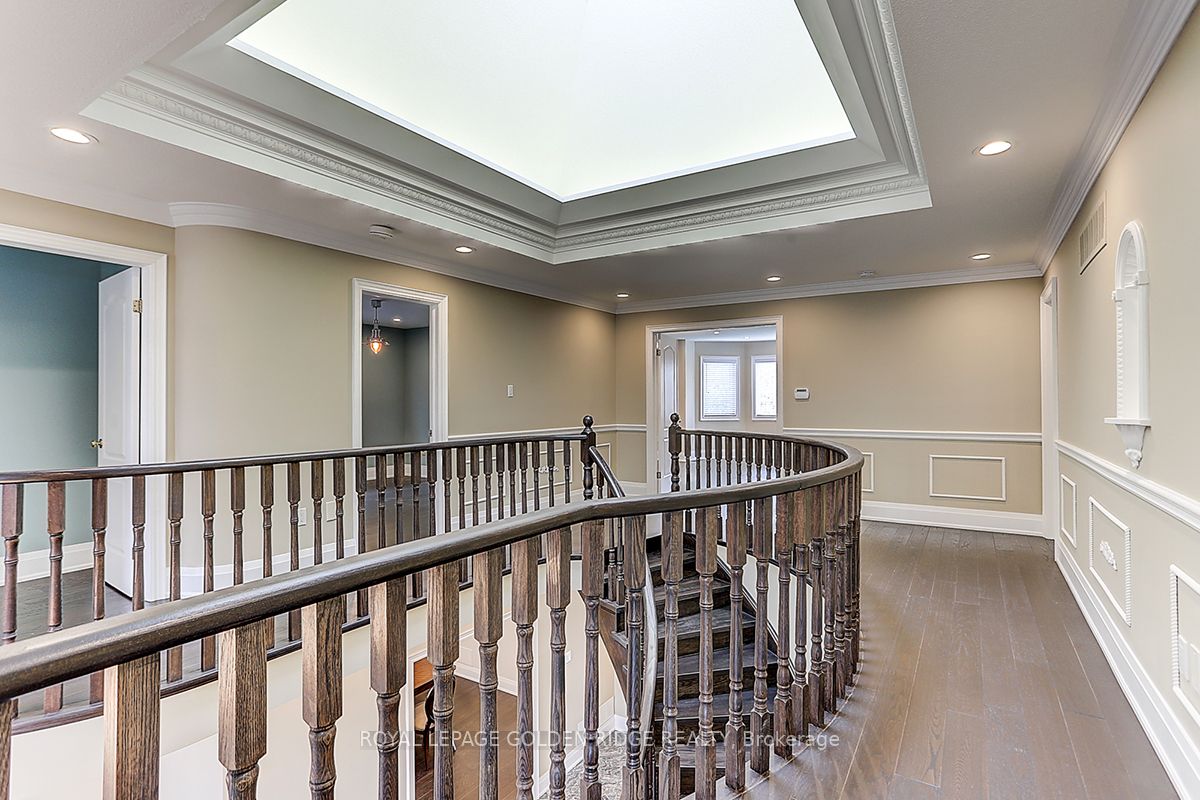 11 Hillsborough Court Property Photo 28